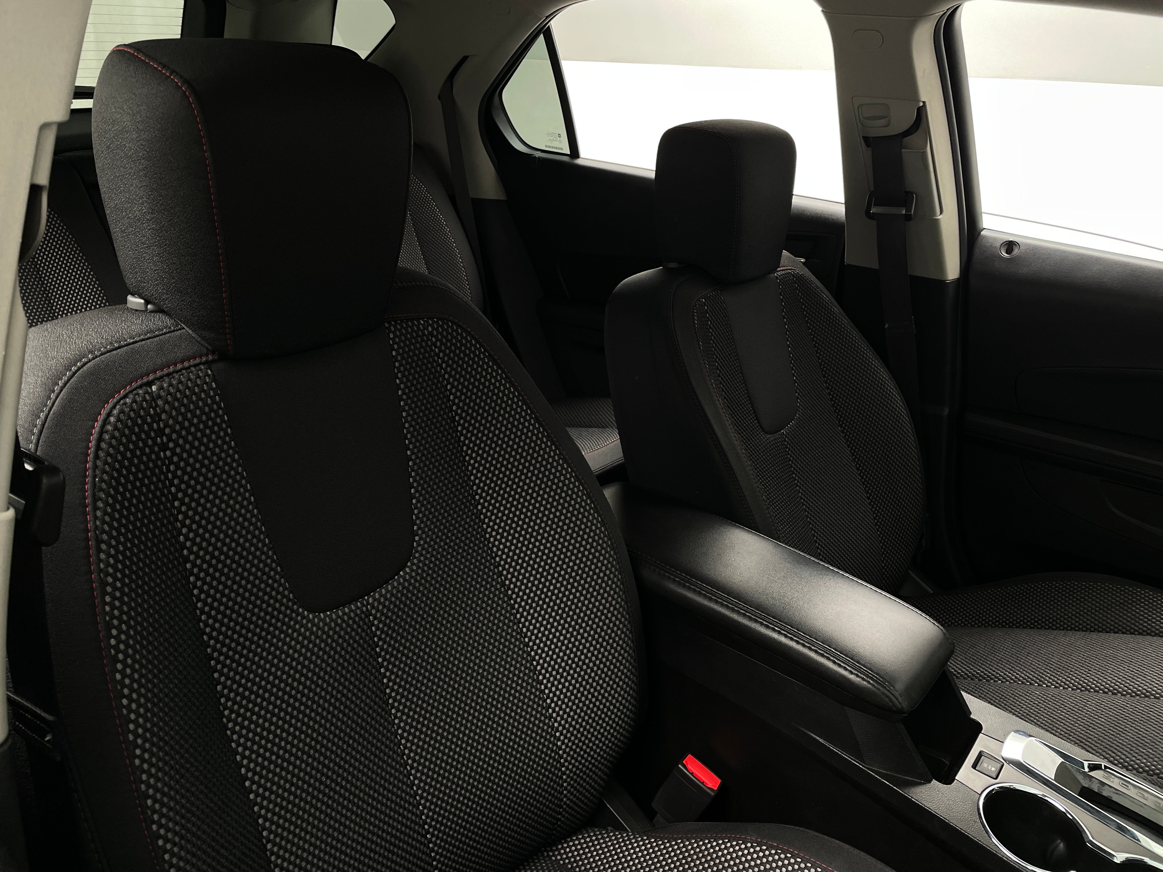 2017 Chevrolet Equinox LT 2