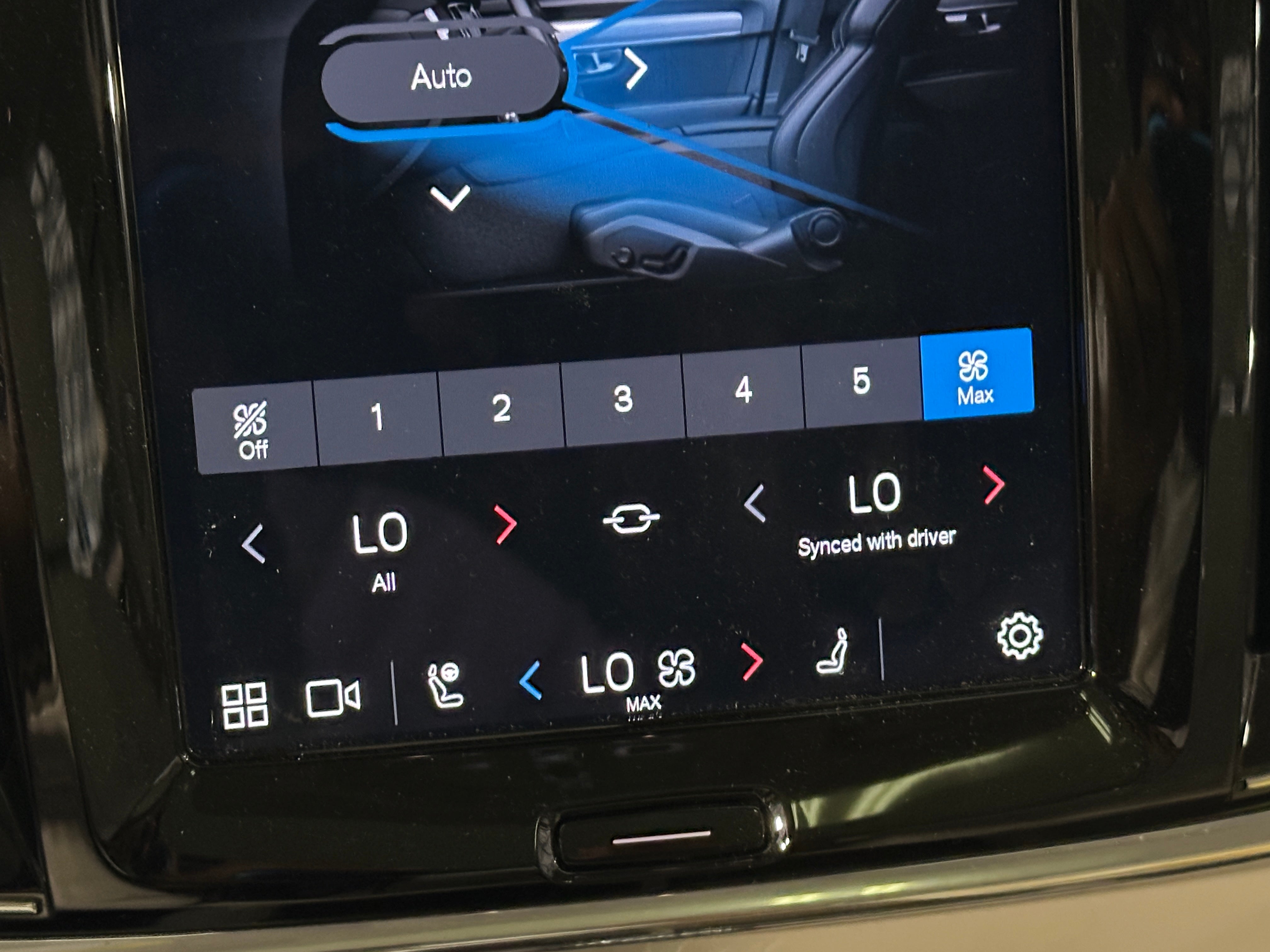2022 Volvo V90 B6 3