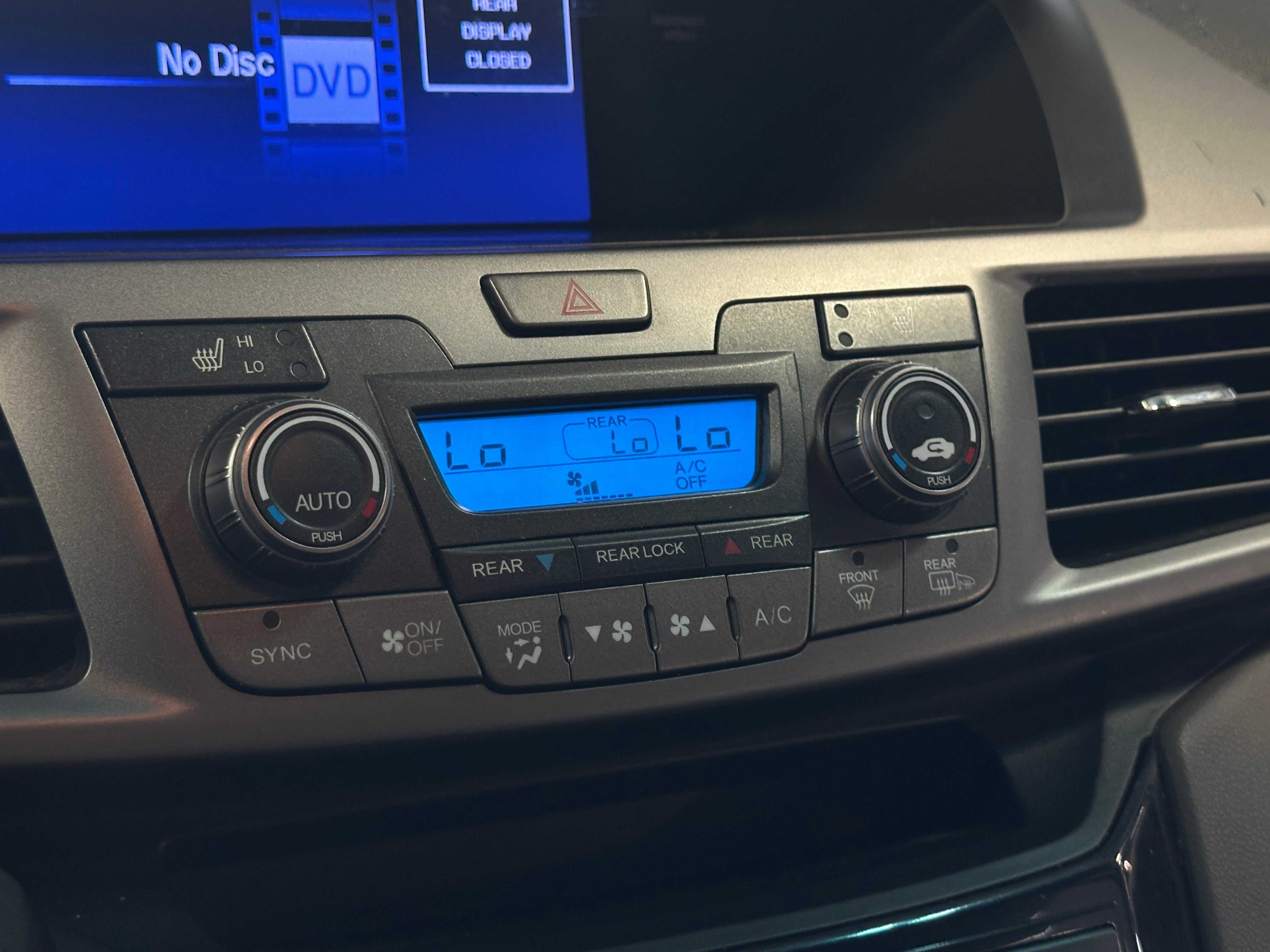 Thumbnail: 2012 Honda Odyssey - 3