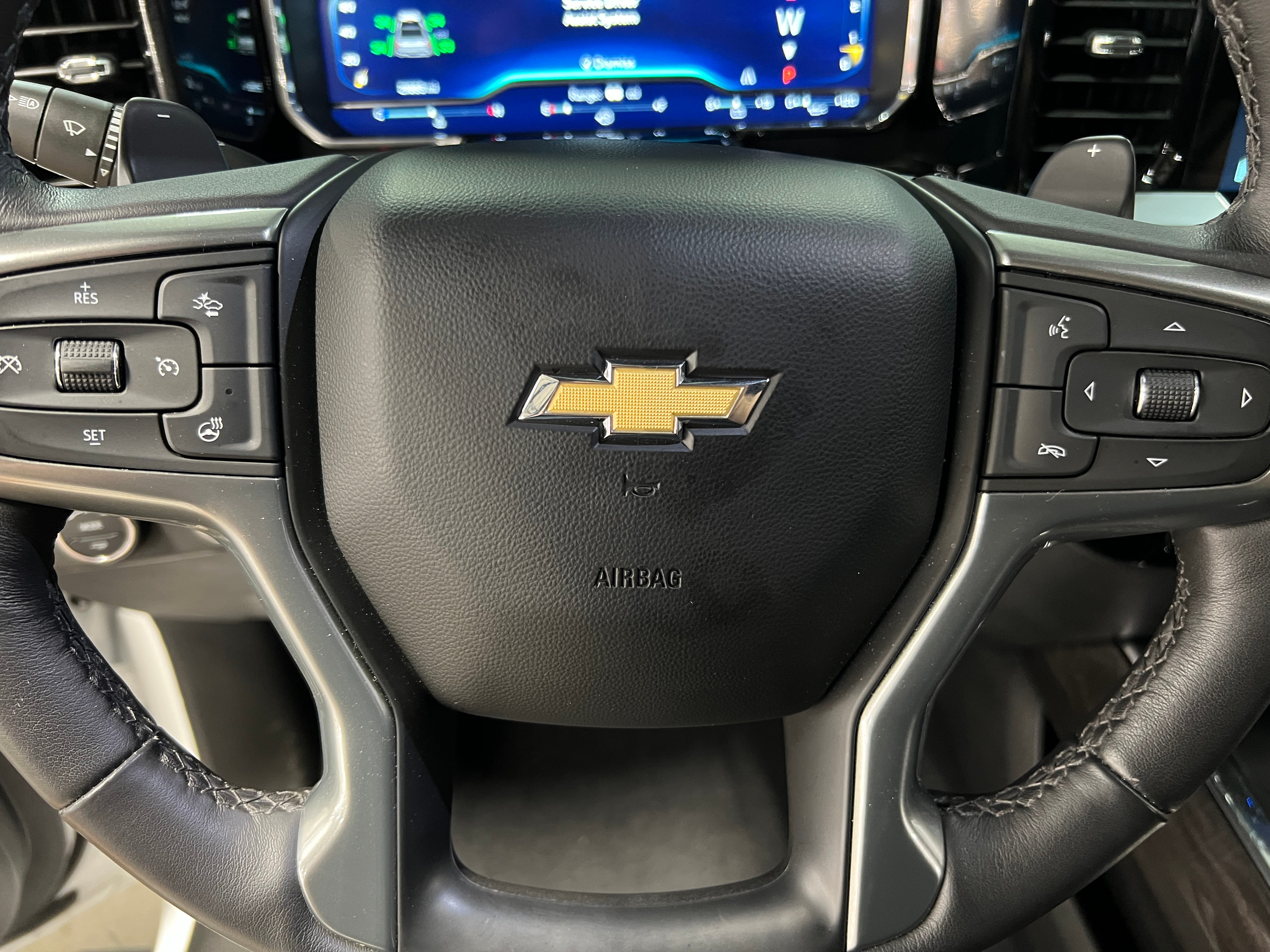 2023 Chevrolet Silverado 1500 LTZ 4