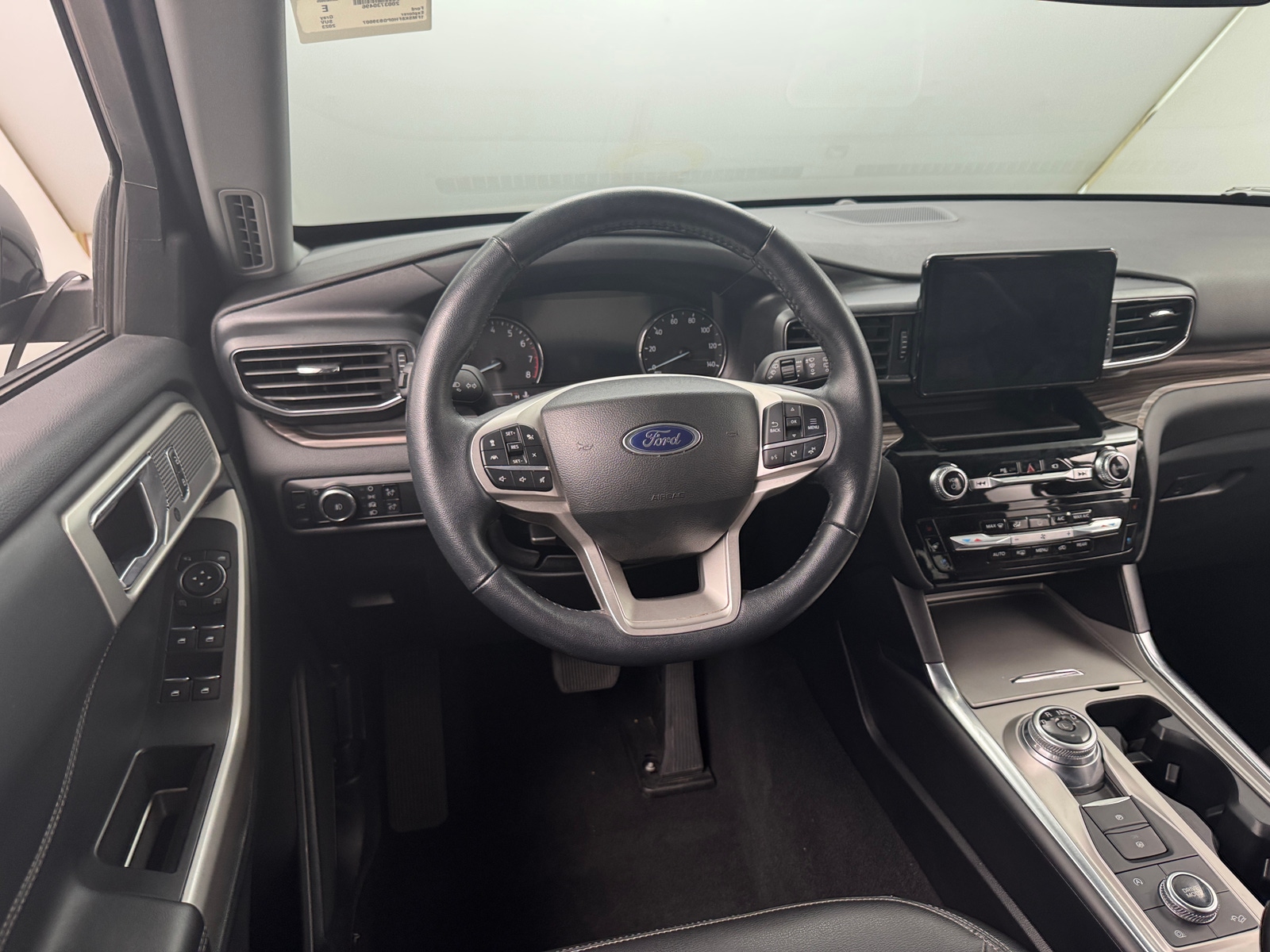Thumbnail: 2023 Ford Explorer - 4