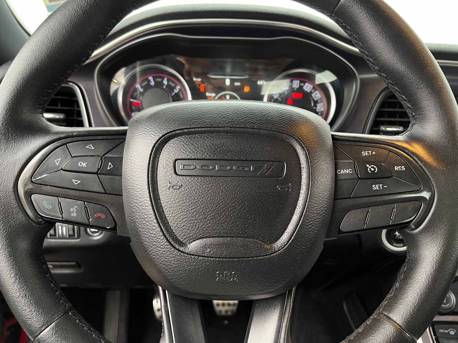 Thumbnail: 2016 Dodge Challenger - 4