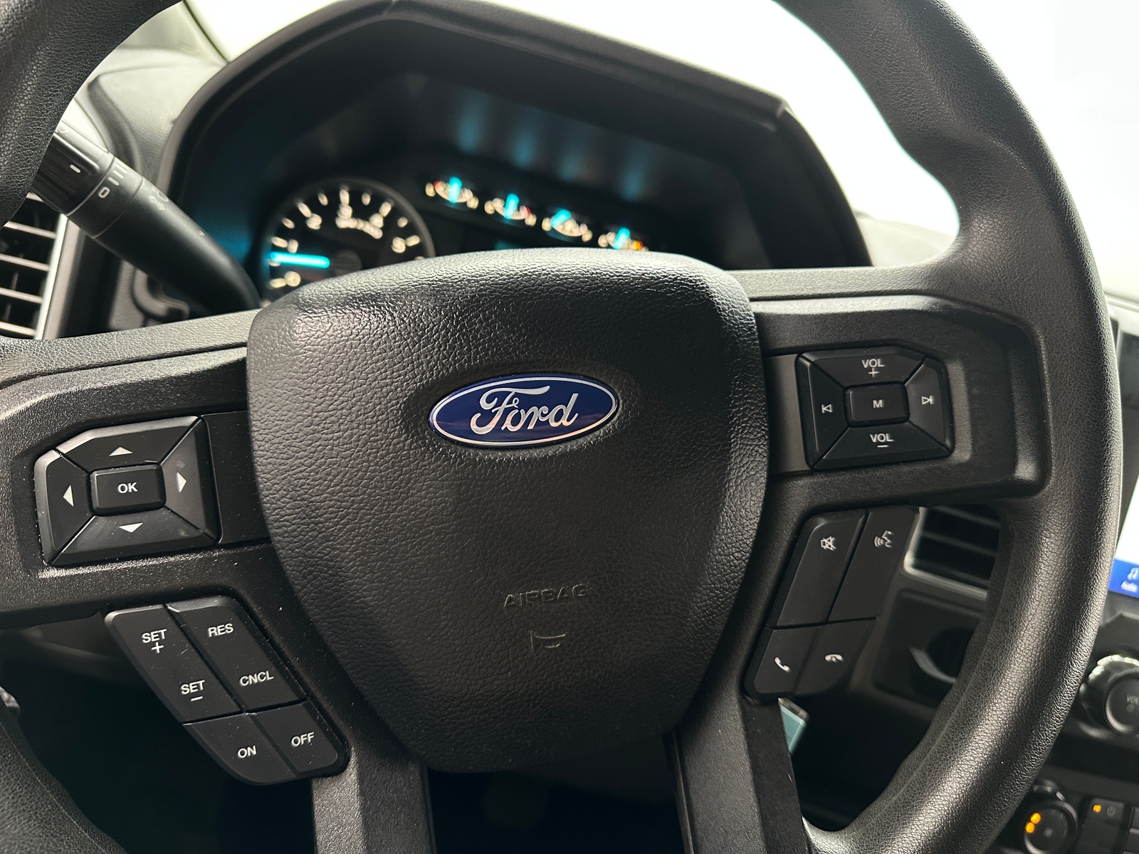 Thumbnail: 2020 Ford Econoline - 5