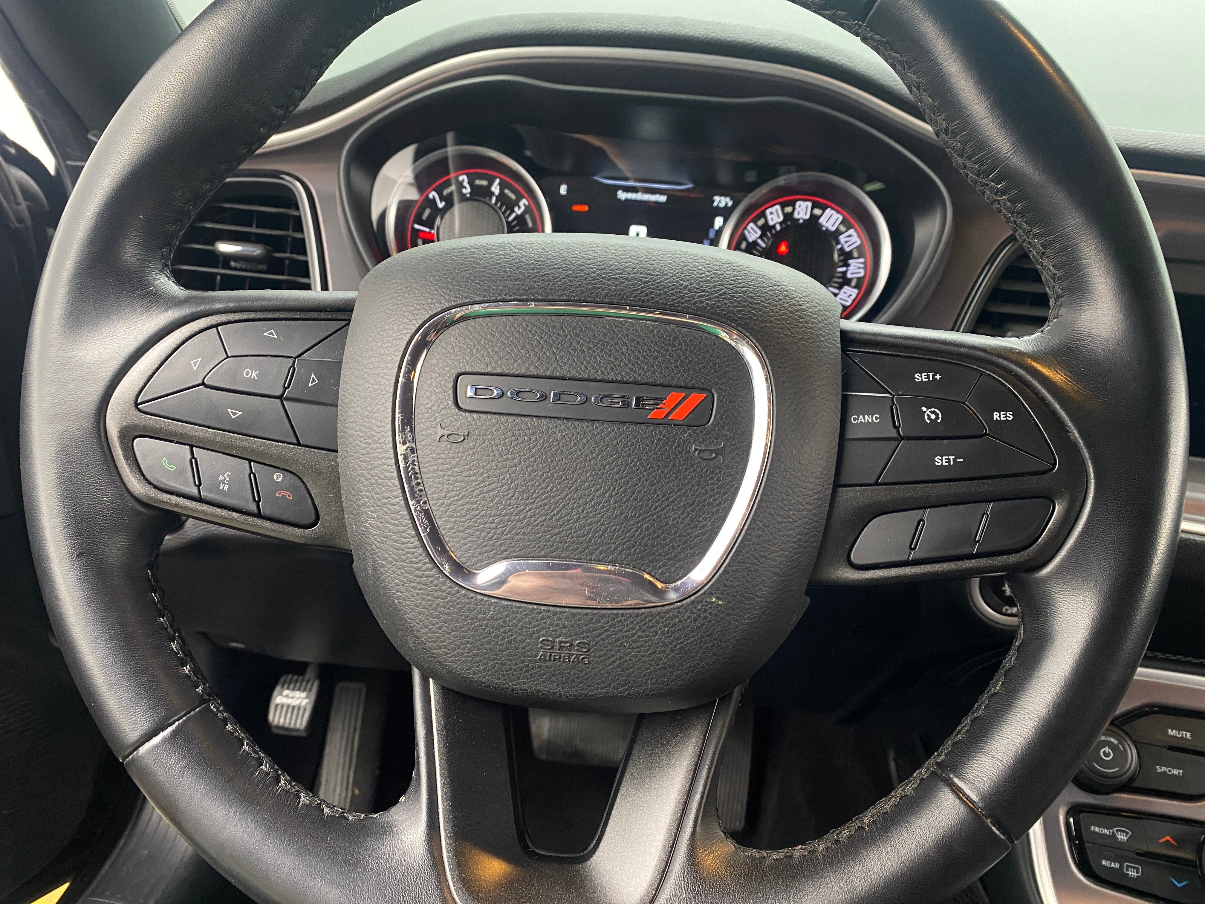 2022 Dodge Challenger SXT 4