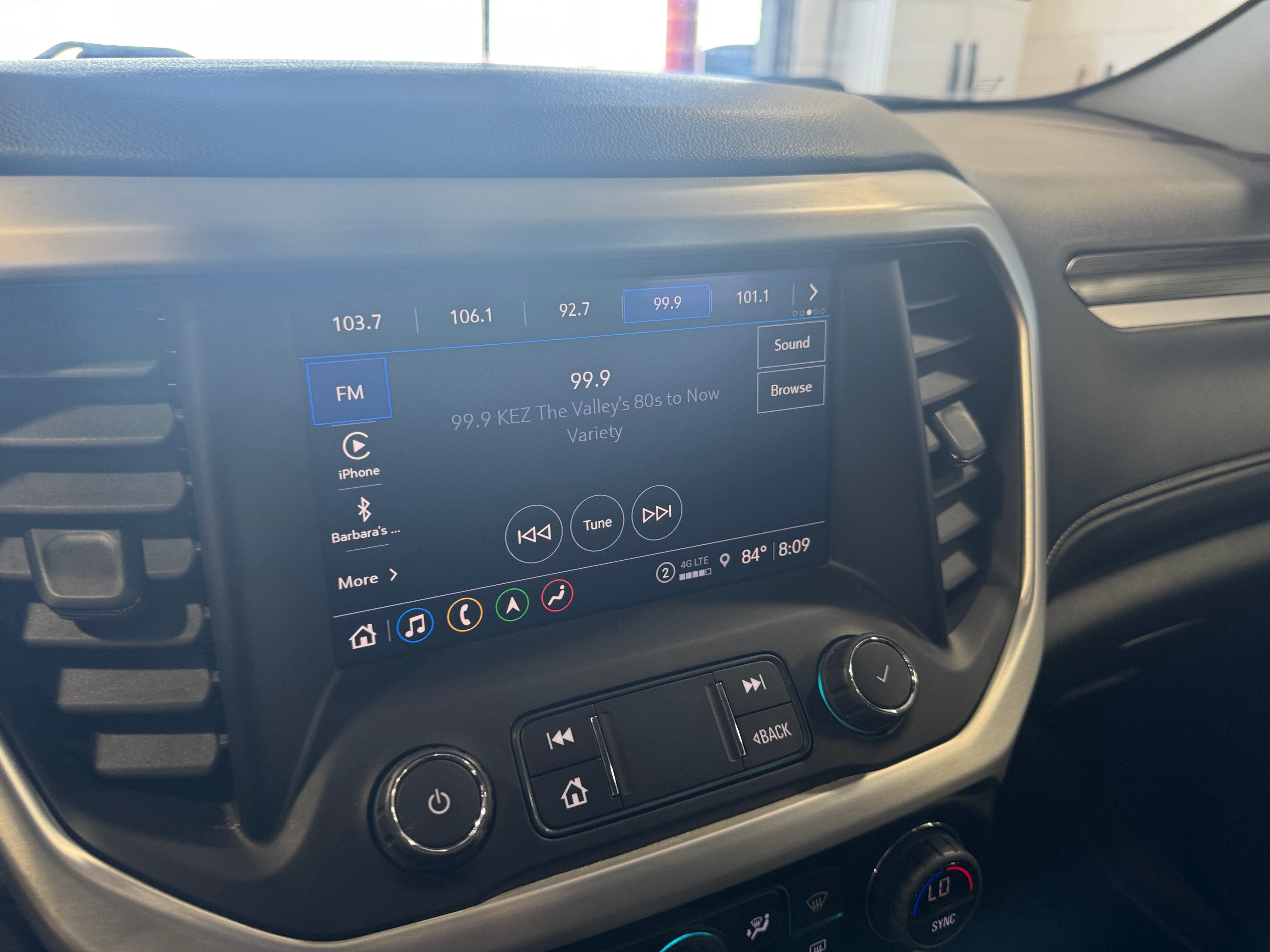 2023 GMC Acadia SLT 3