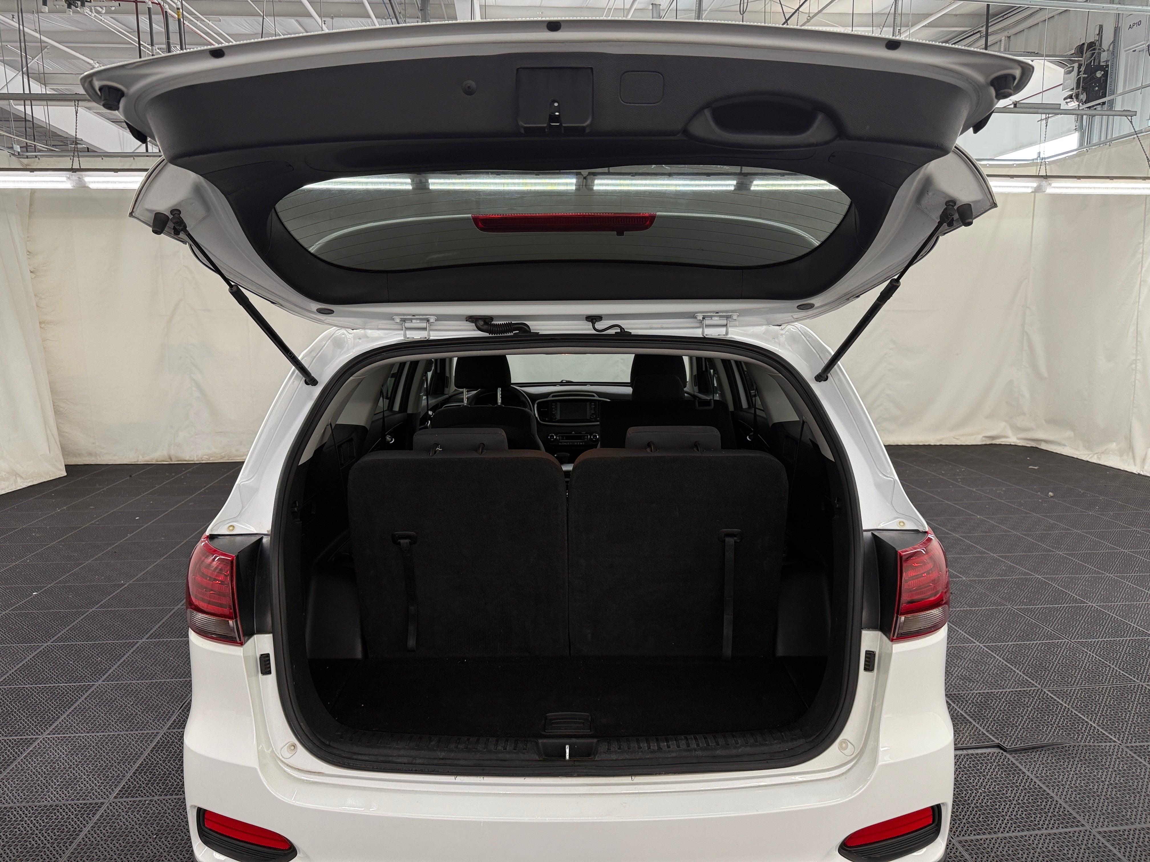2019 Kia Sorento LX 7