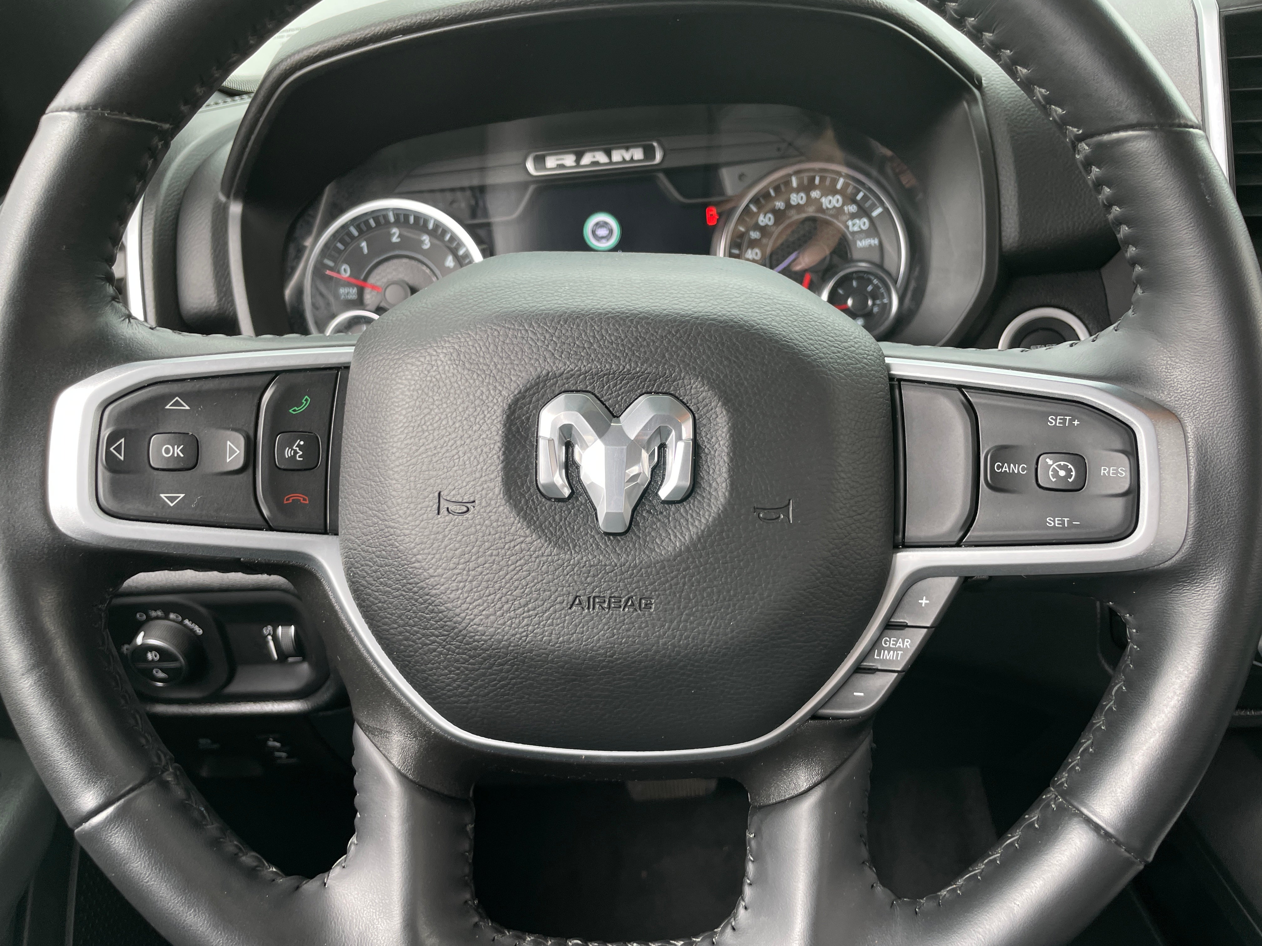 2022 RAM 1500 Big Horn 5