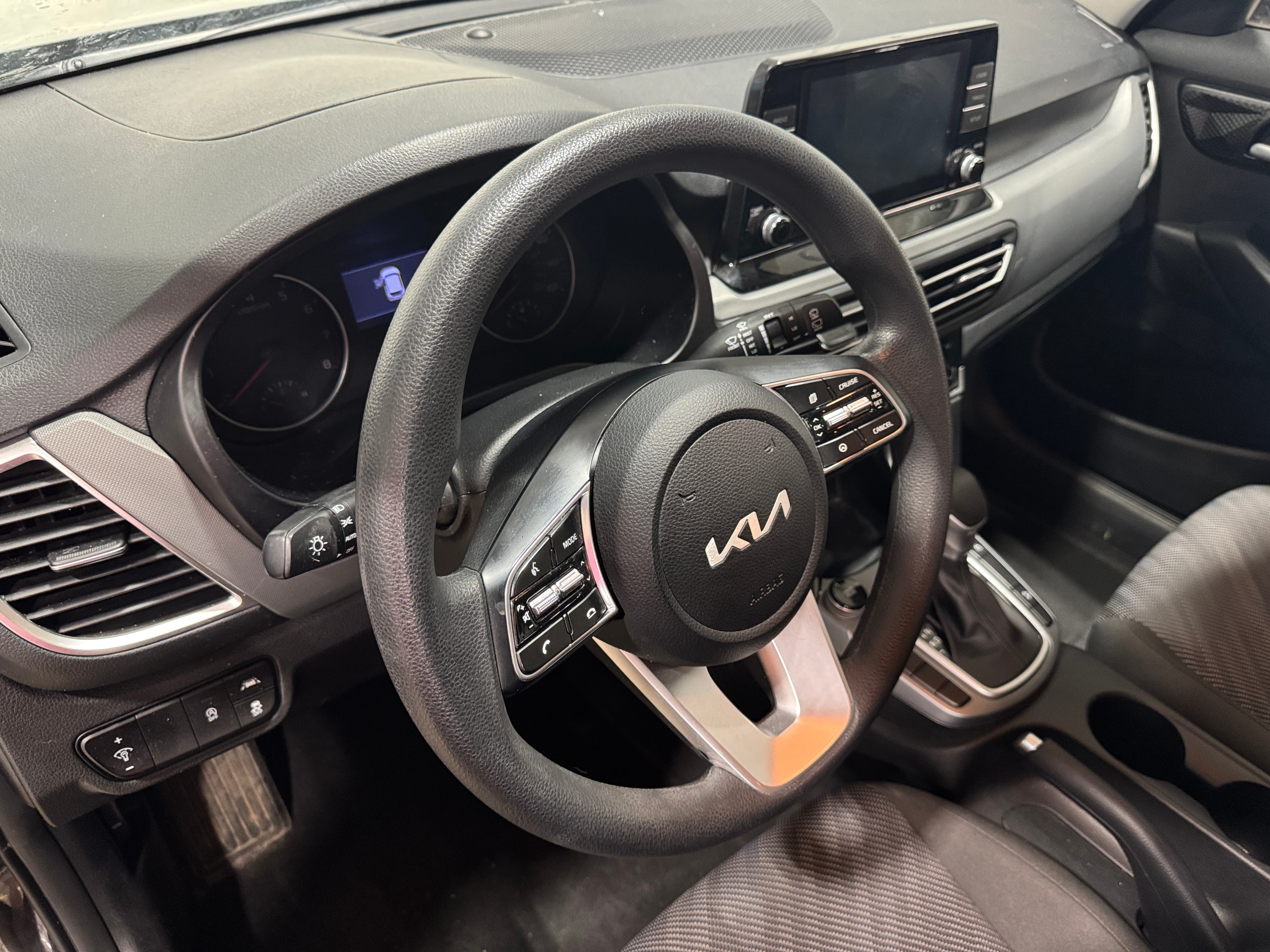 2022 Kia Seltos LX 3
