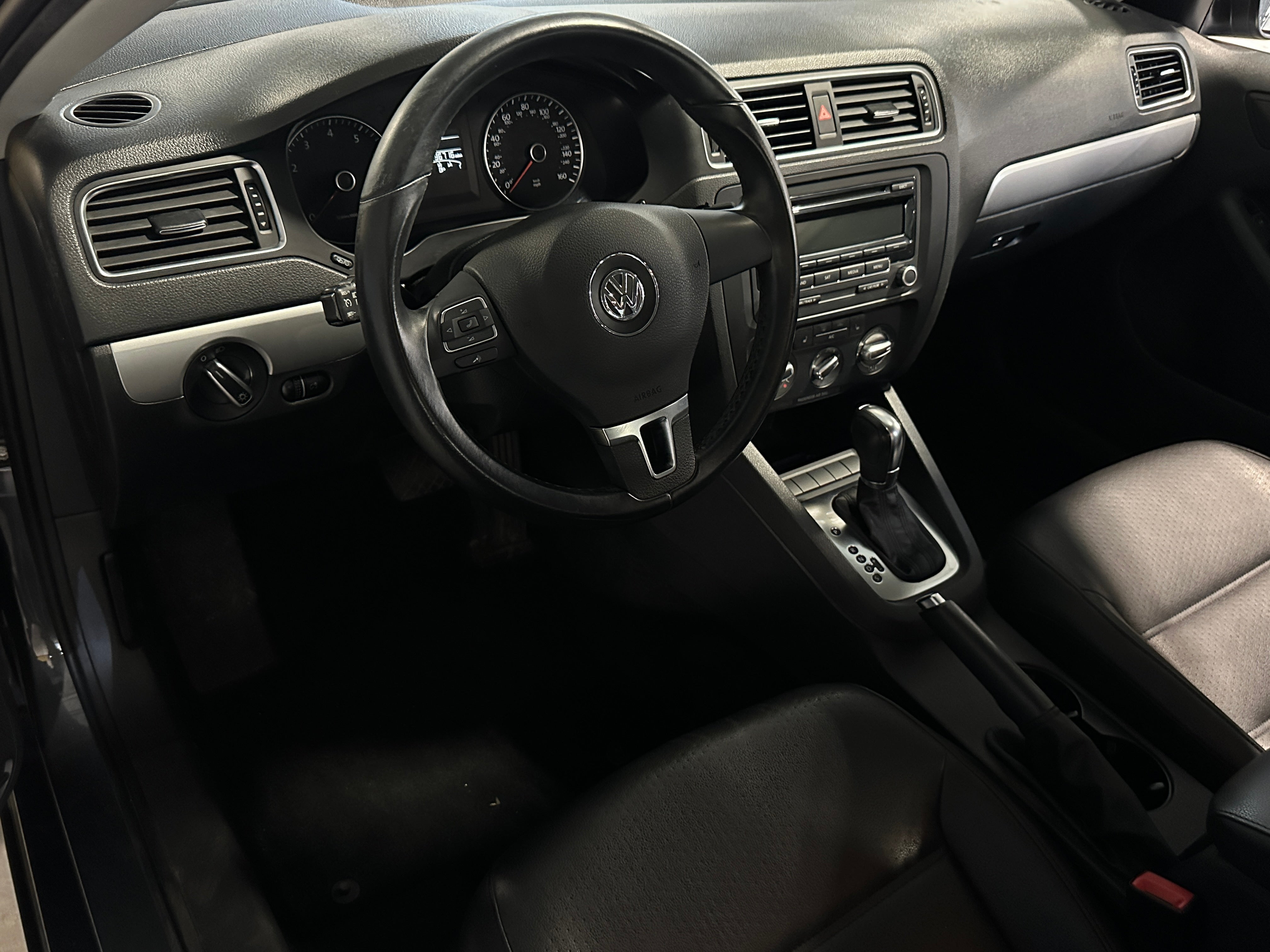 2013 Volkswagen Jetta SE 2