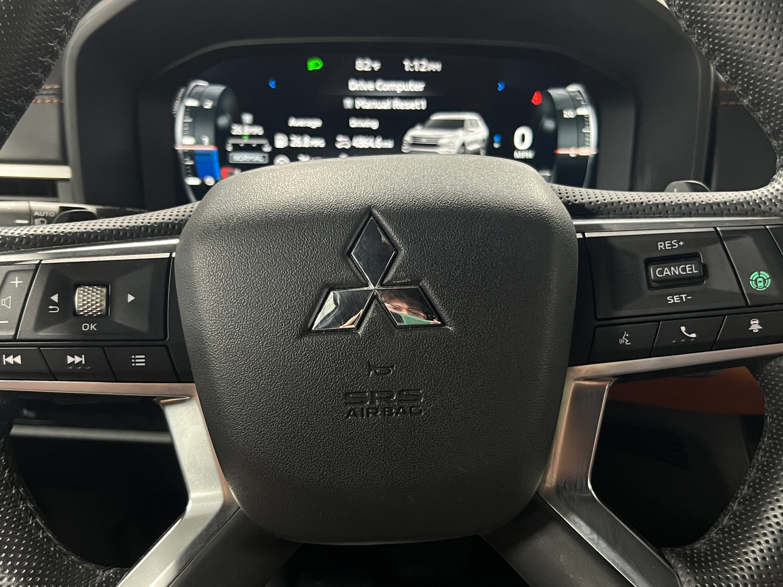 Thumbnail: 2022 Mitsubishi Outlander - 4