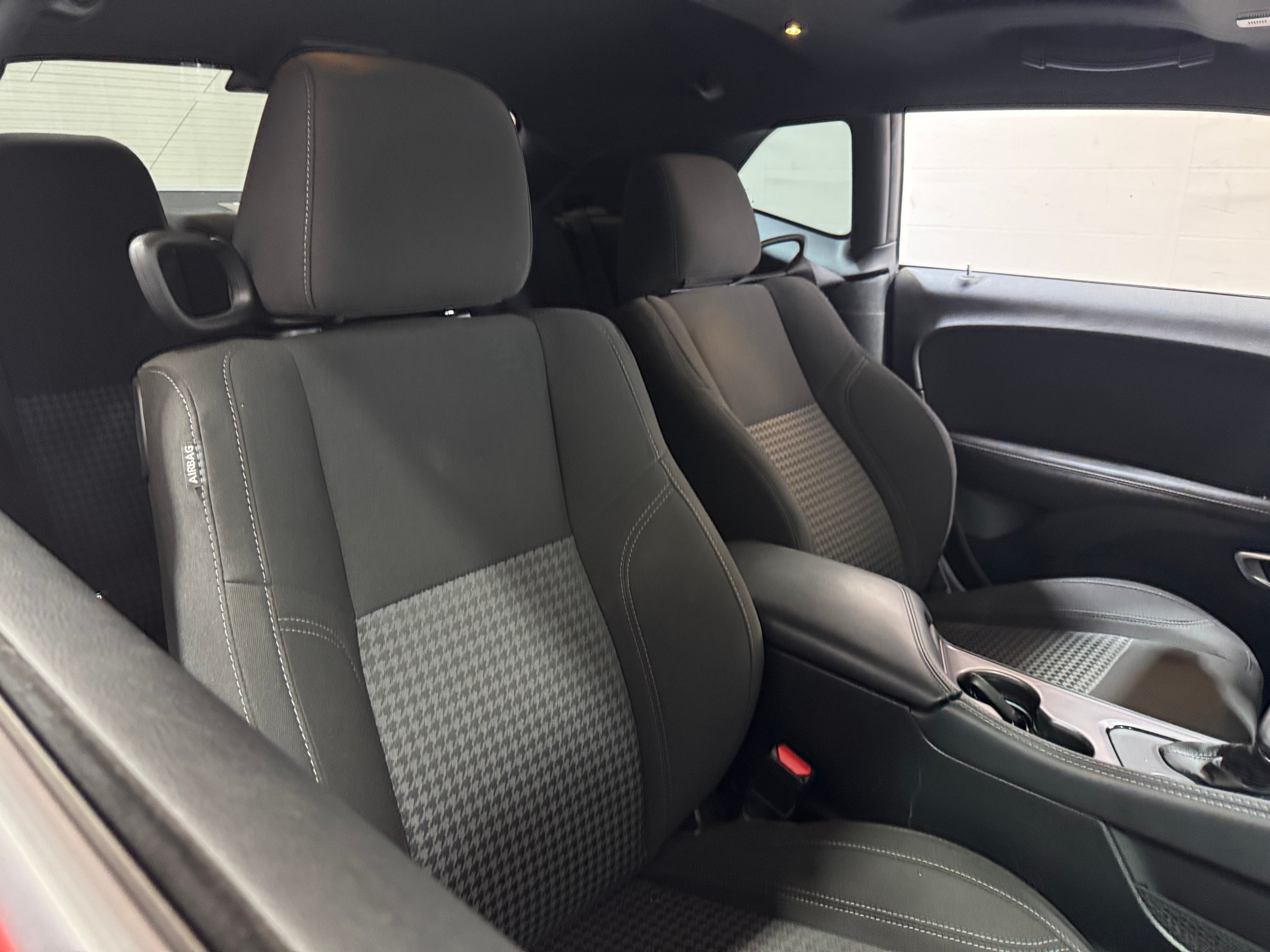 2023 Dodge Challenger SXT 2