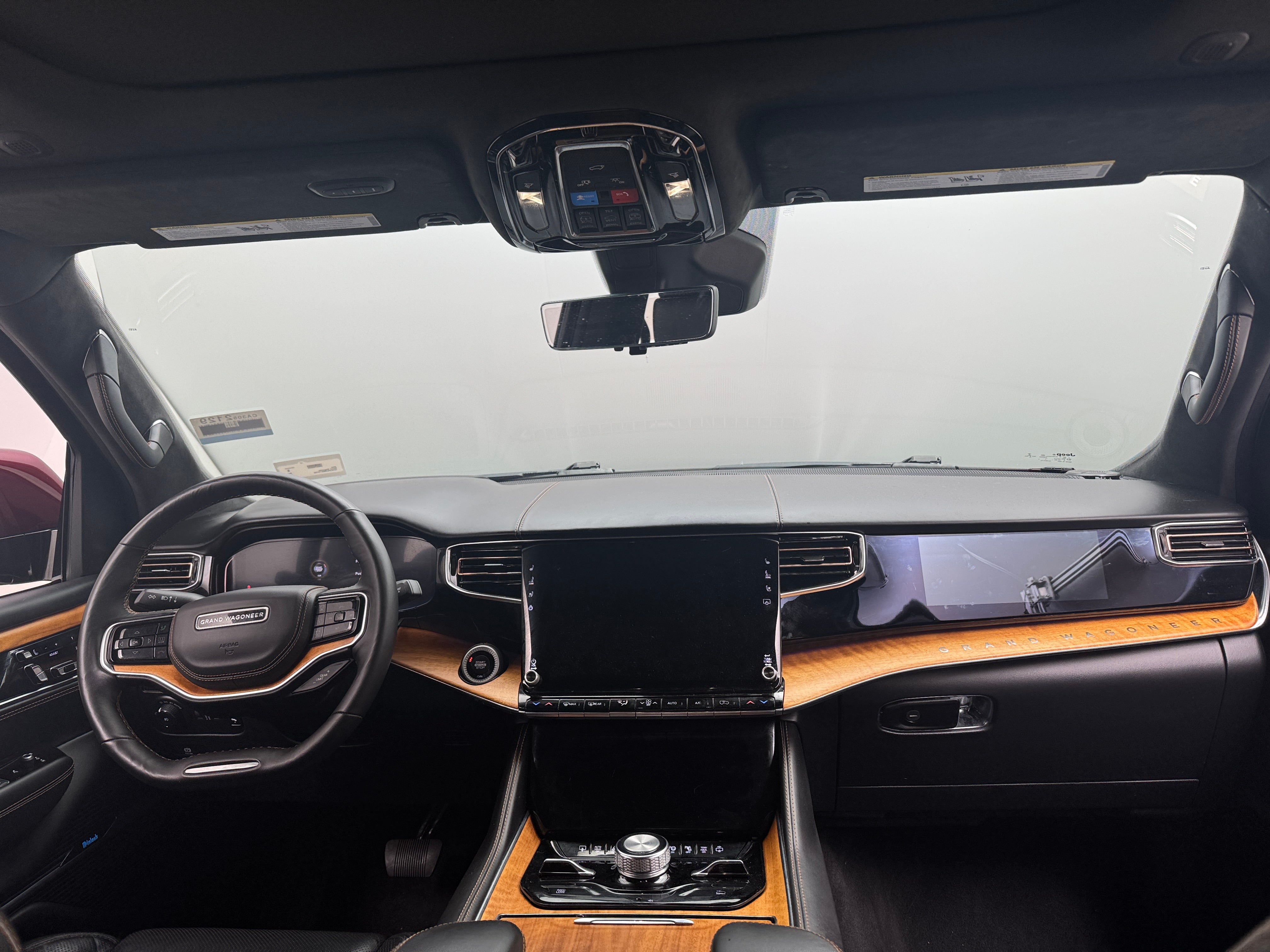 2022 Jeep Grand Wagoneer Series III 2