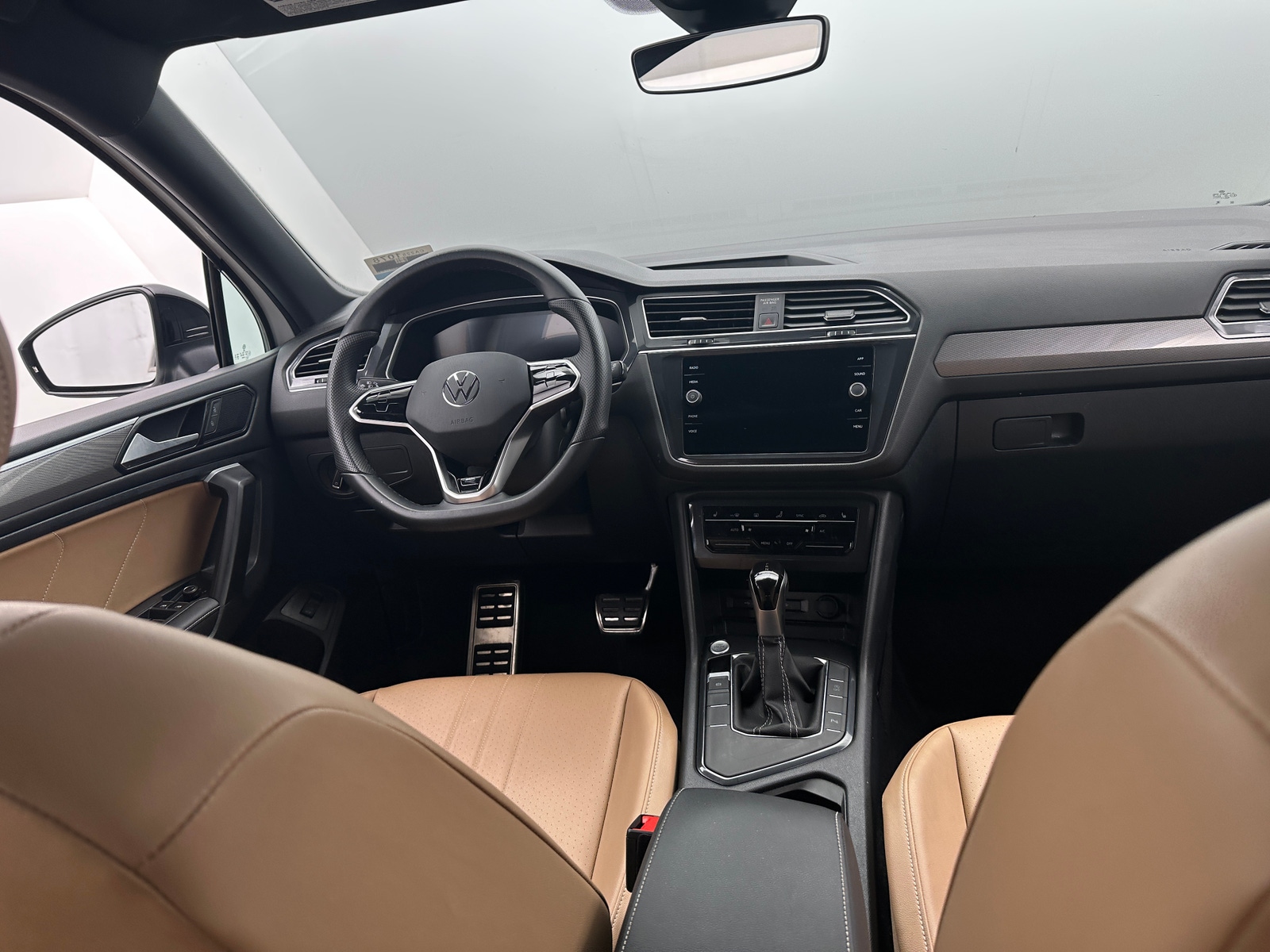 Thumbnail: 2024 Volkswagen Tiguan - 2