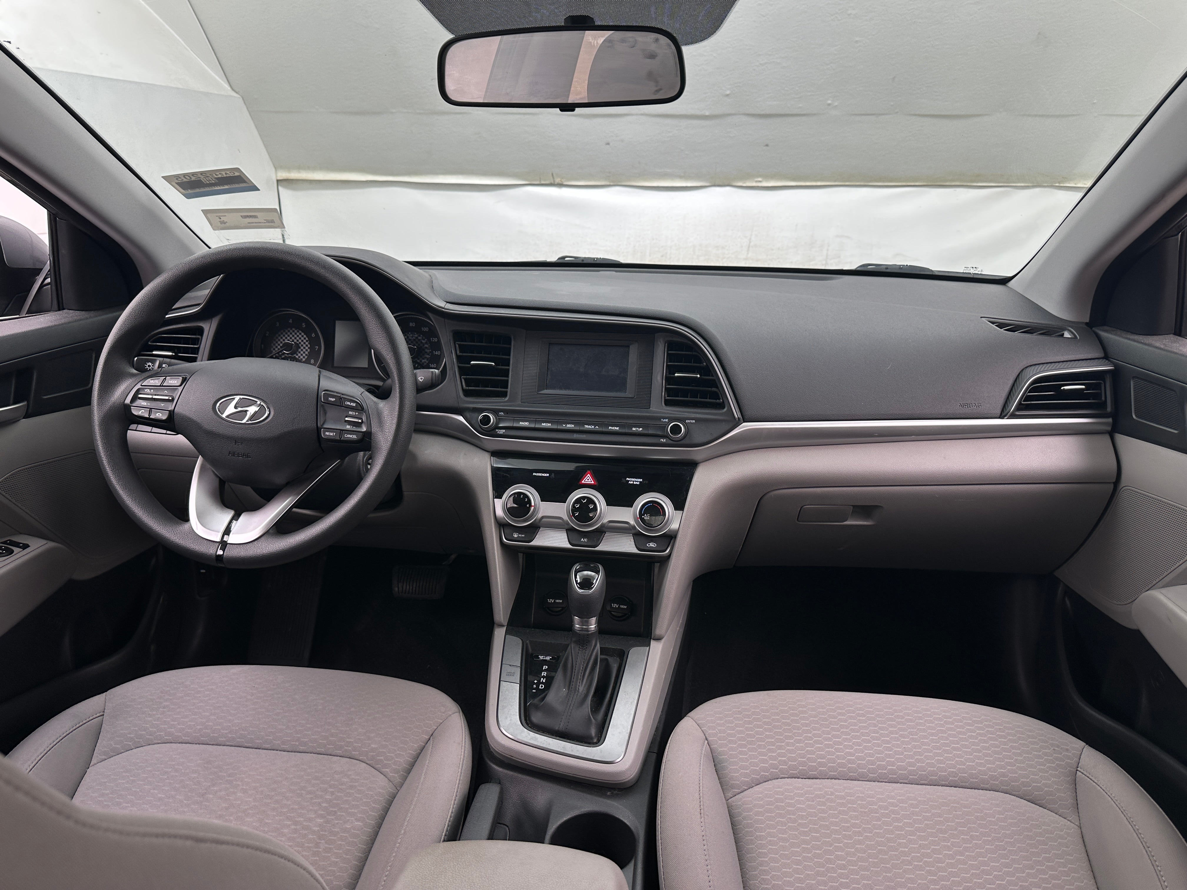 Thumbnail: 2019 Hyundai Elantra - 3