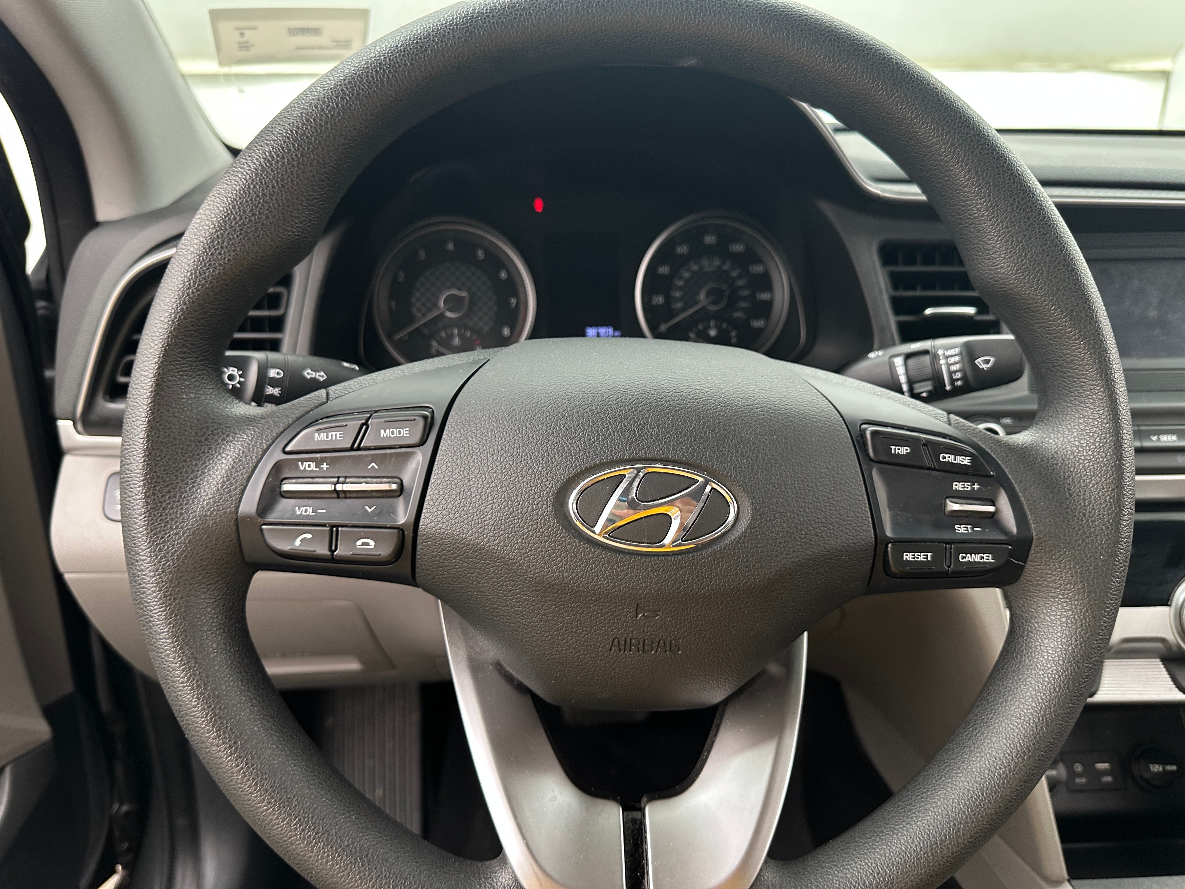Thumbnail: 2019 Hyundai Elantra - 5
