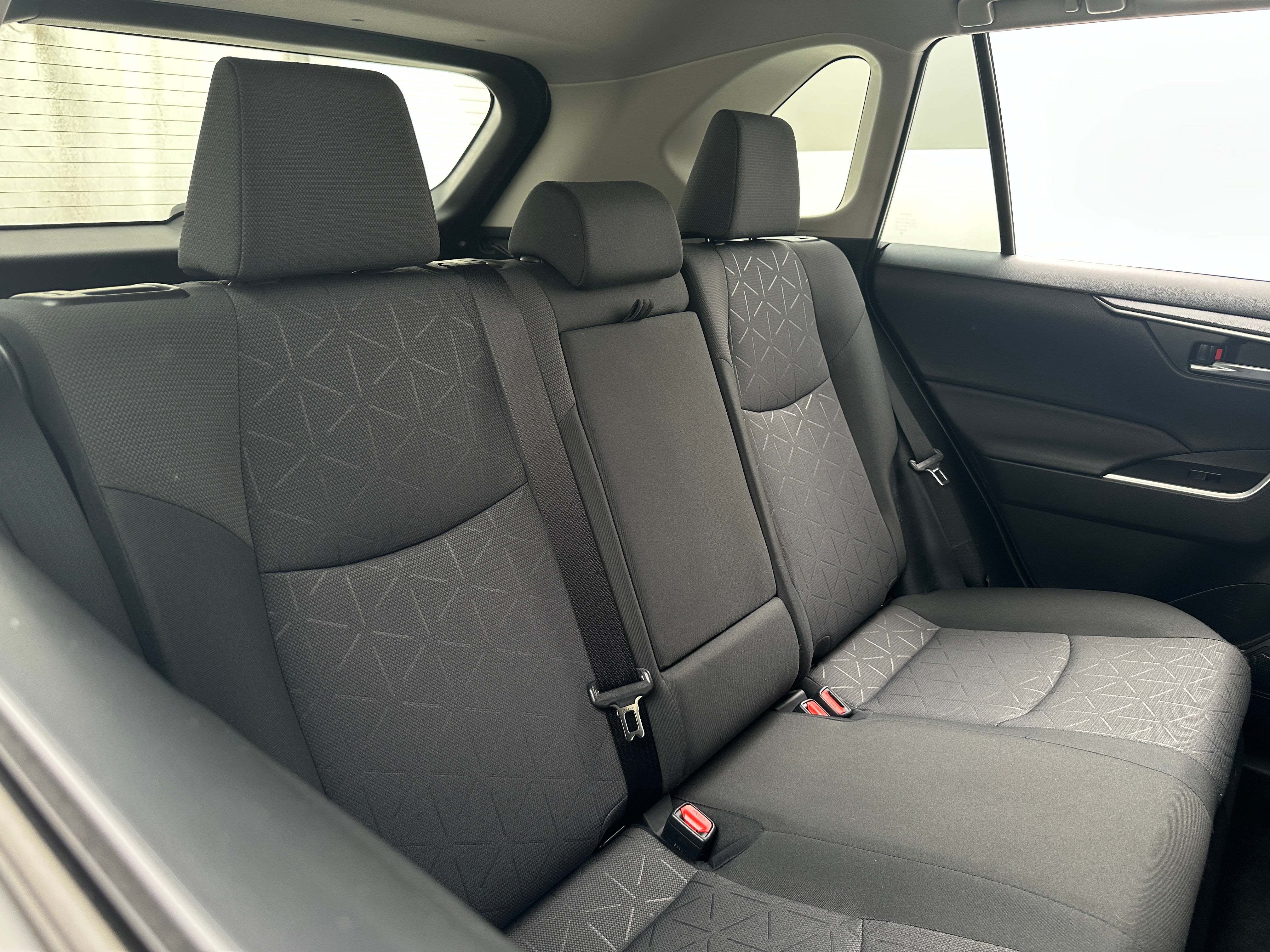 2022 Toyota RAV4 XLE 6