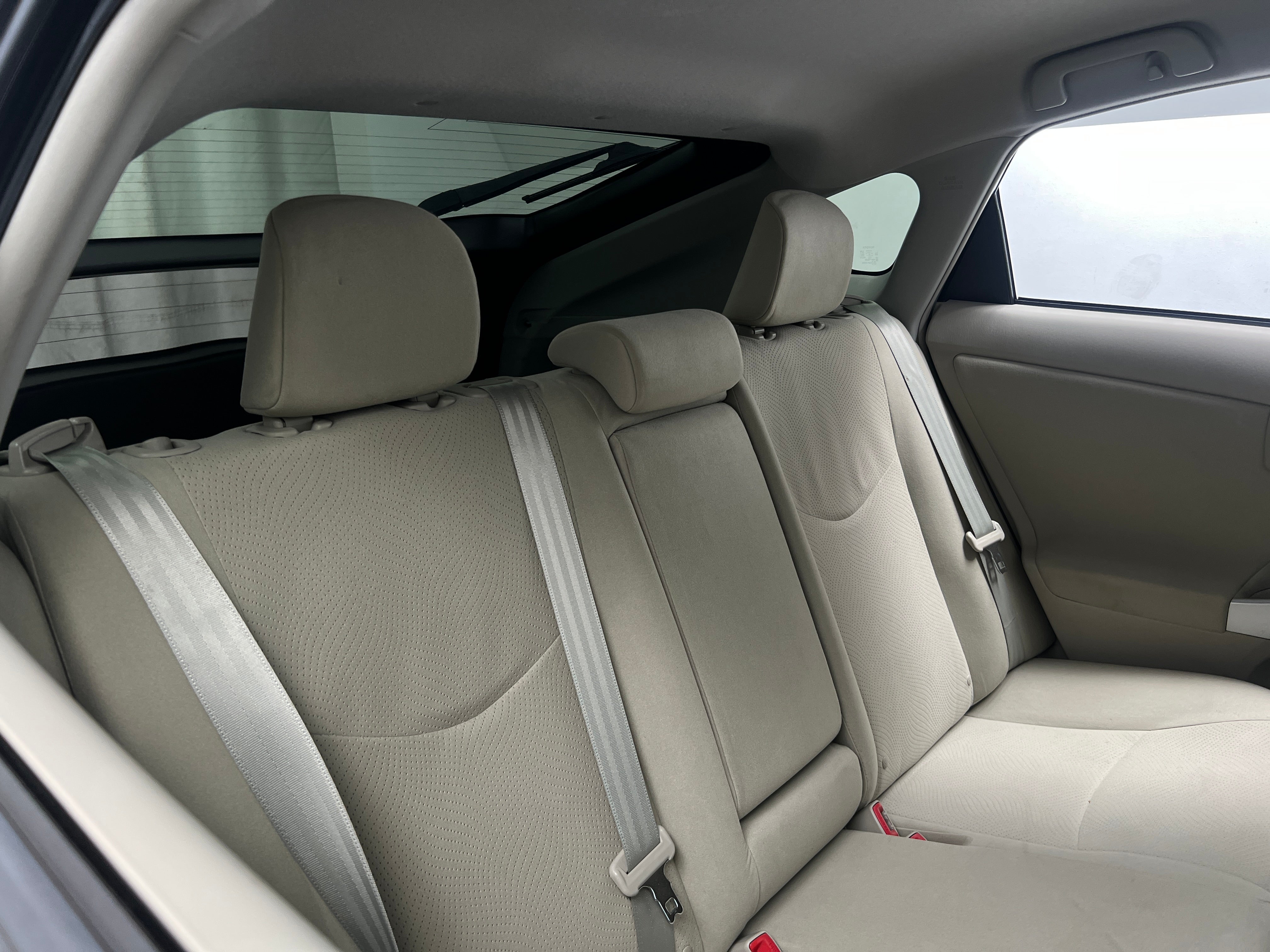 2014 Toyota Prius Two 6