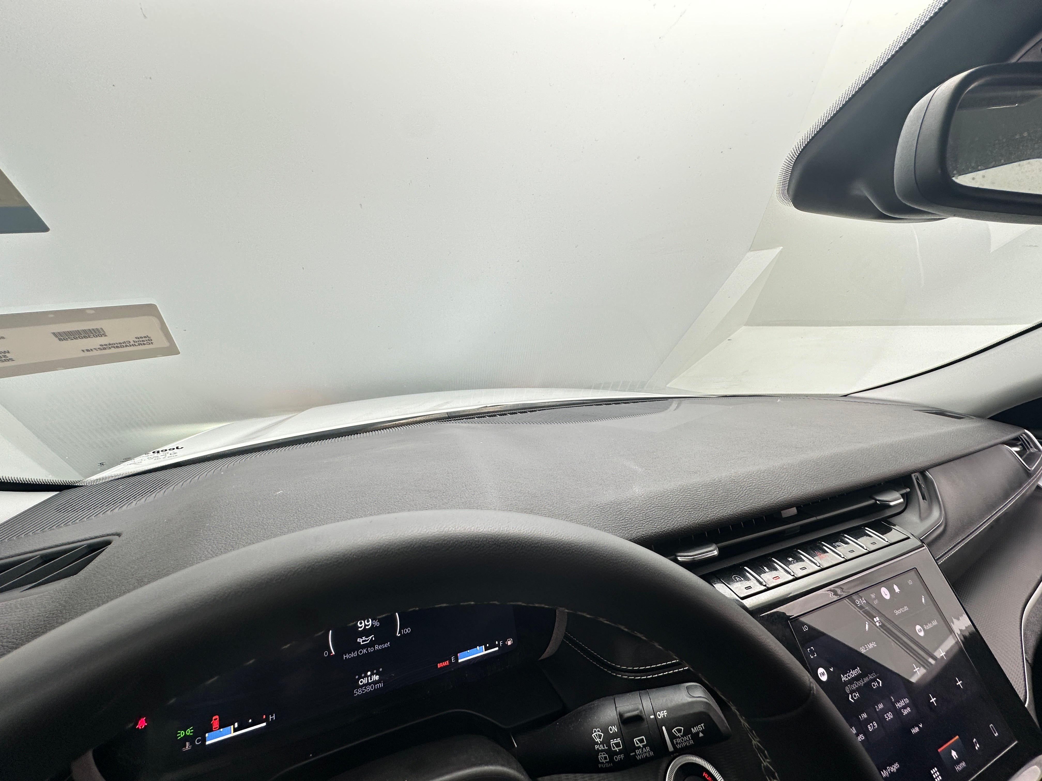 2023 Jeep Grand Cherokee Laredo 3