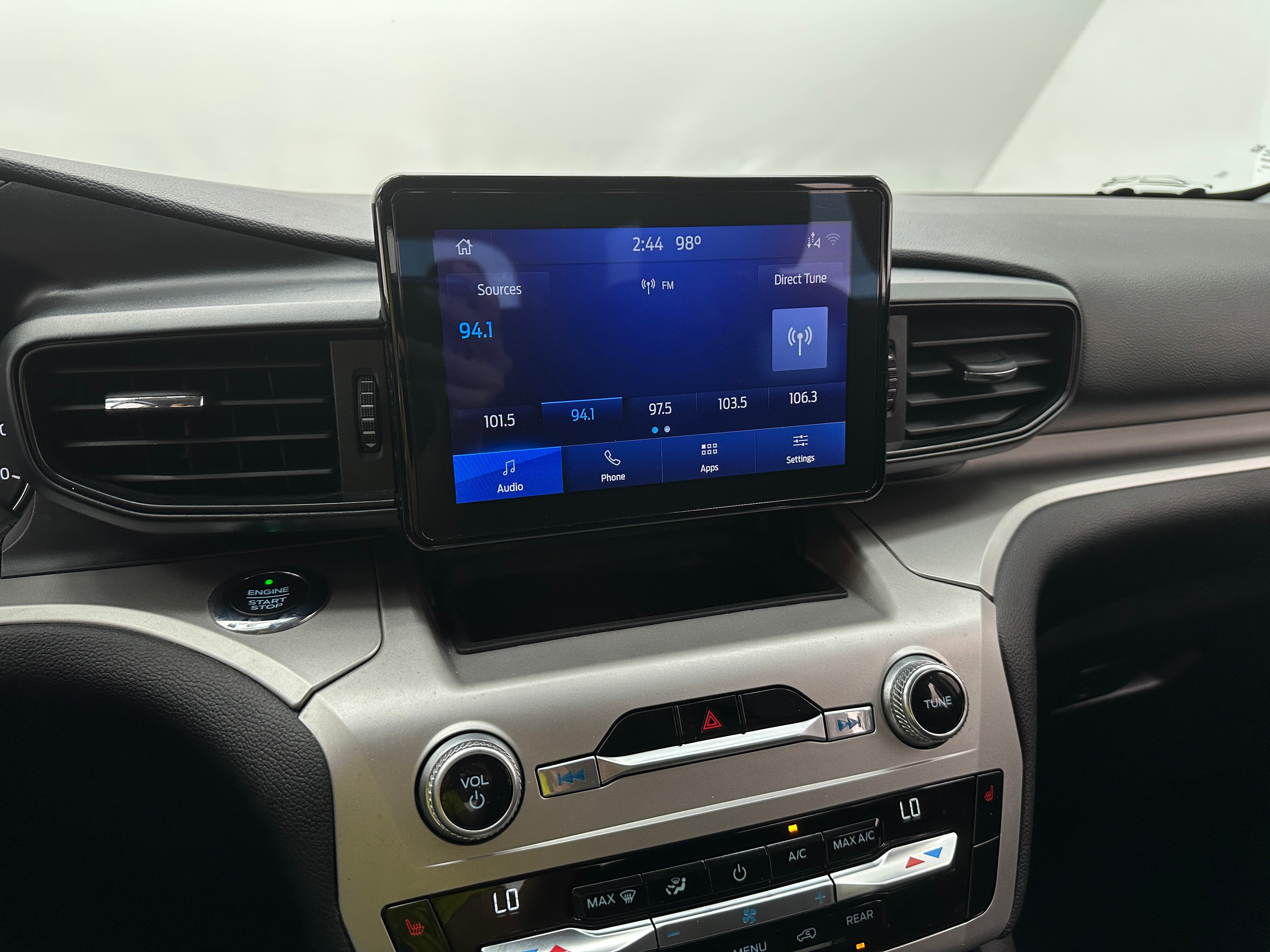 2021 Ford Explorer XLT 4