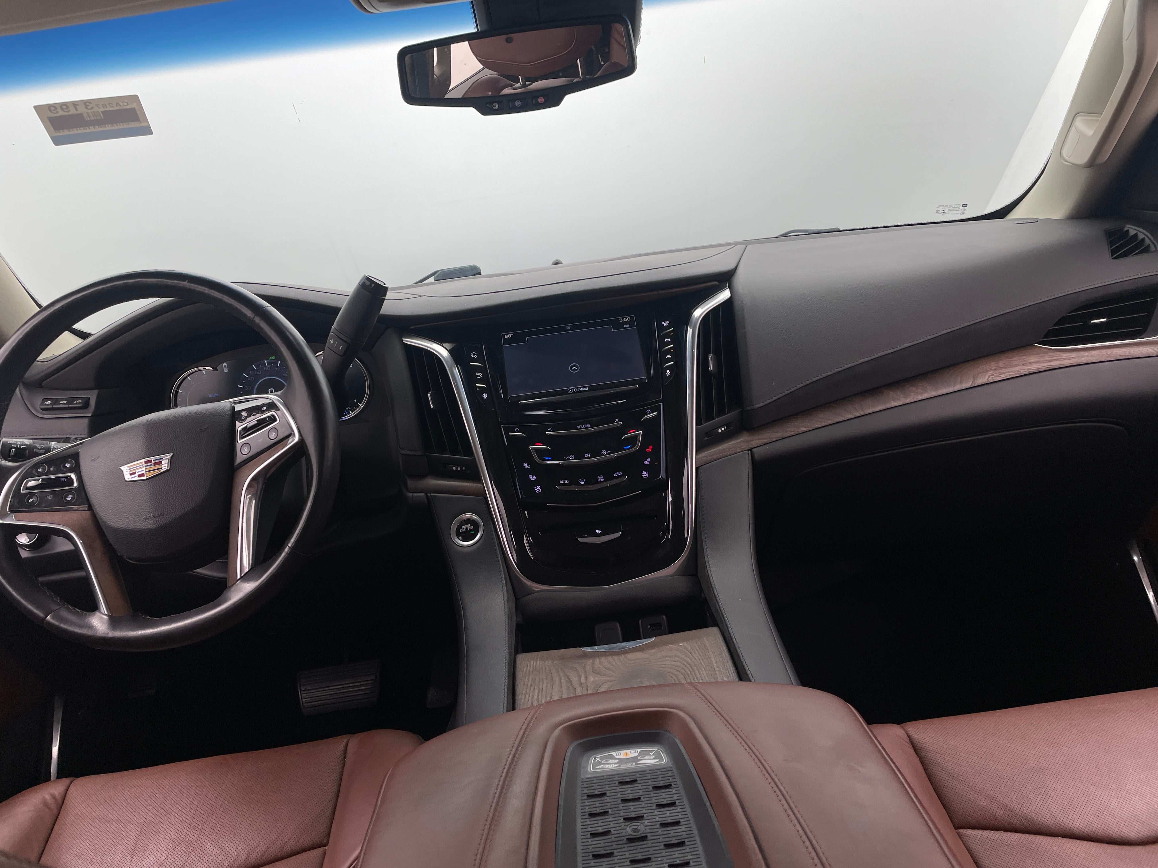 2016 Cadillac Escalade Luxury 2