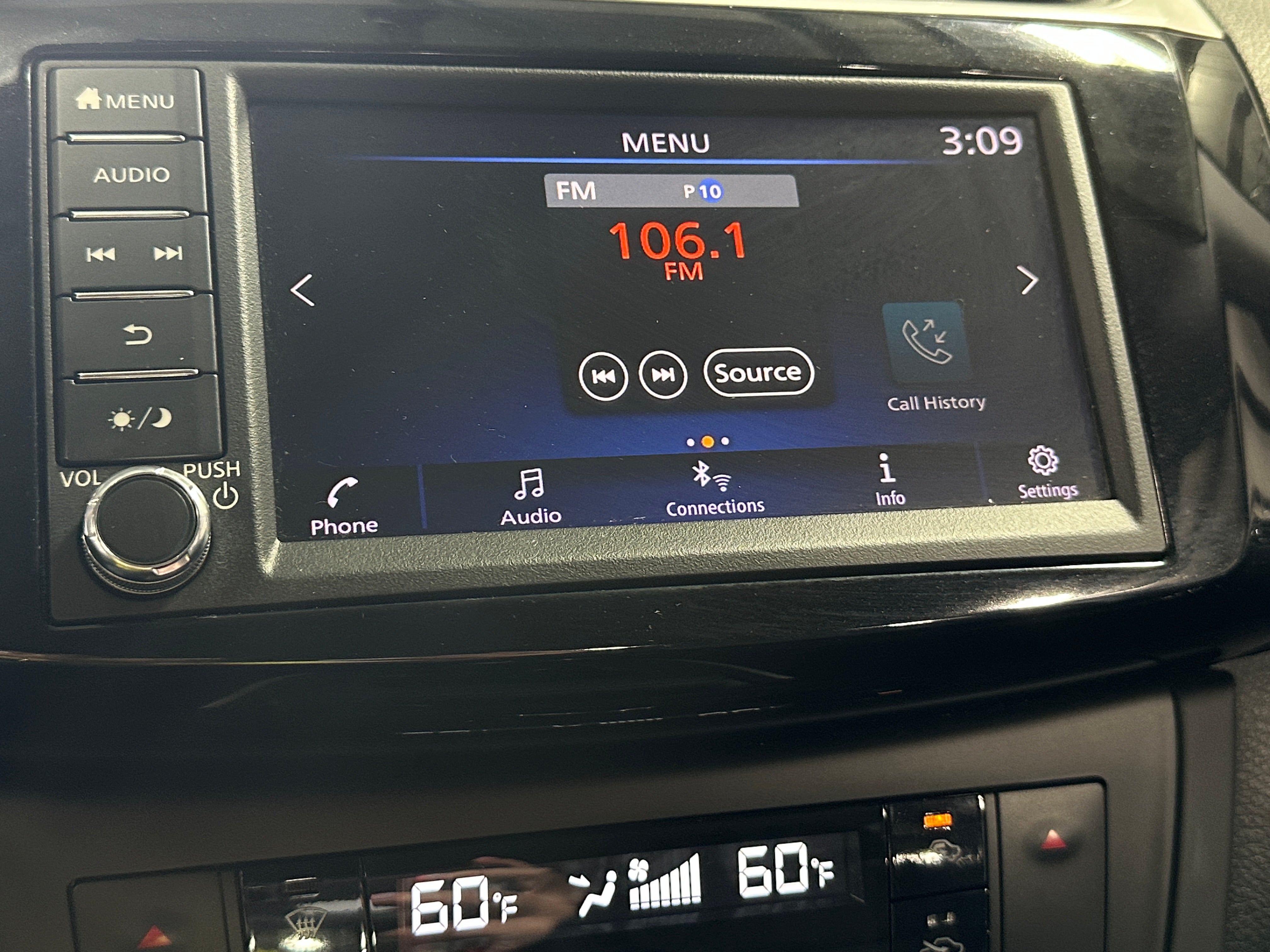 2019 Nissan Sentra SV 4