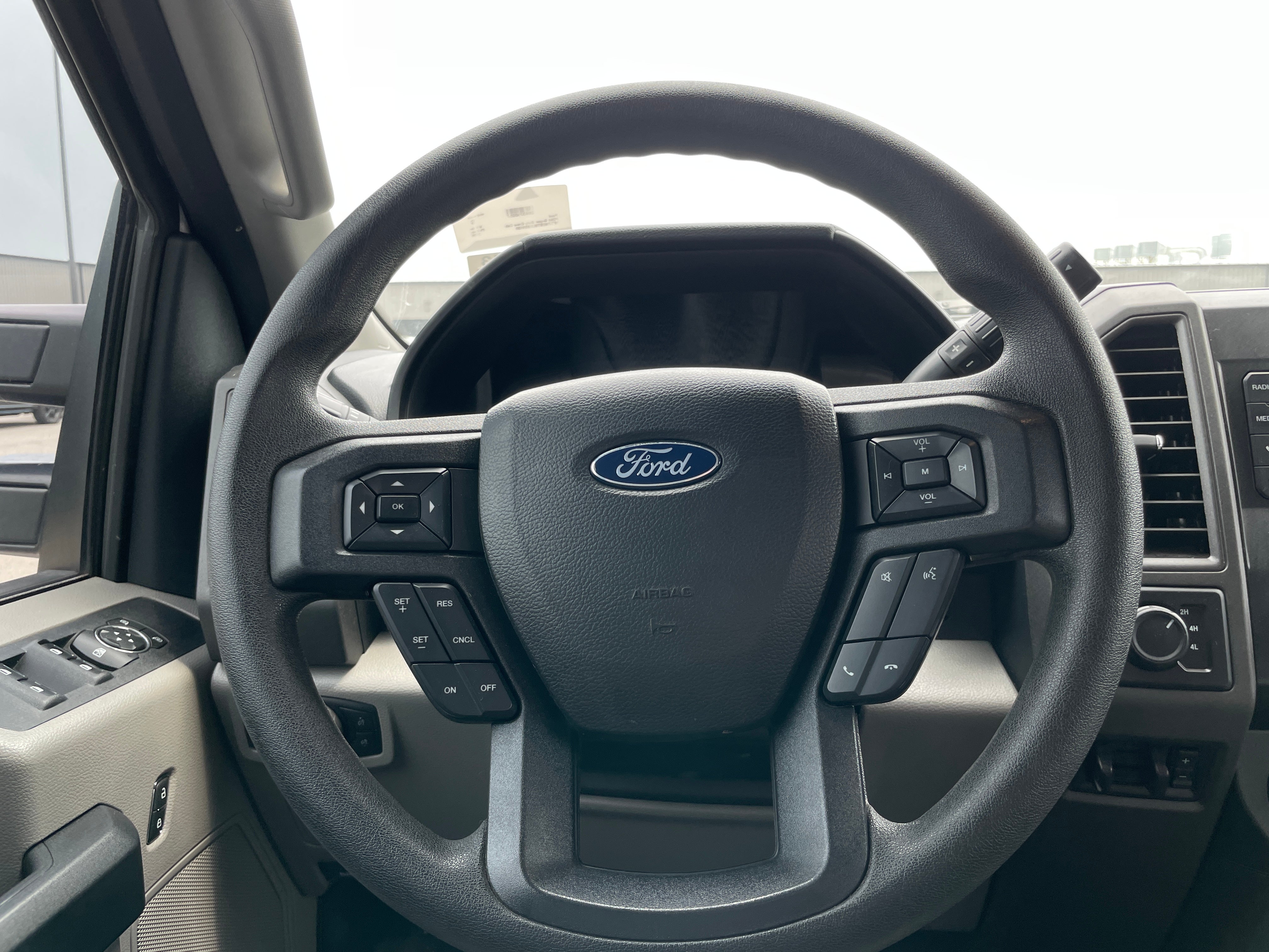 2020 Ford Econoline E-250 5