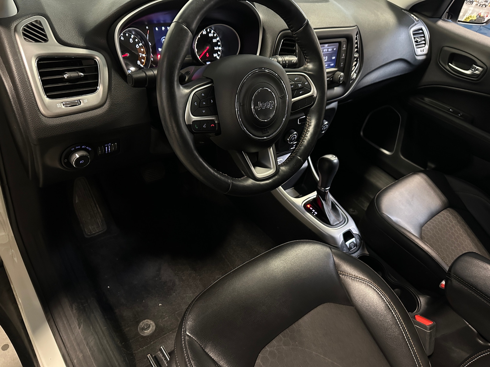Thumbnail: 2018 Jeep Compass - 3