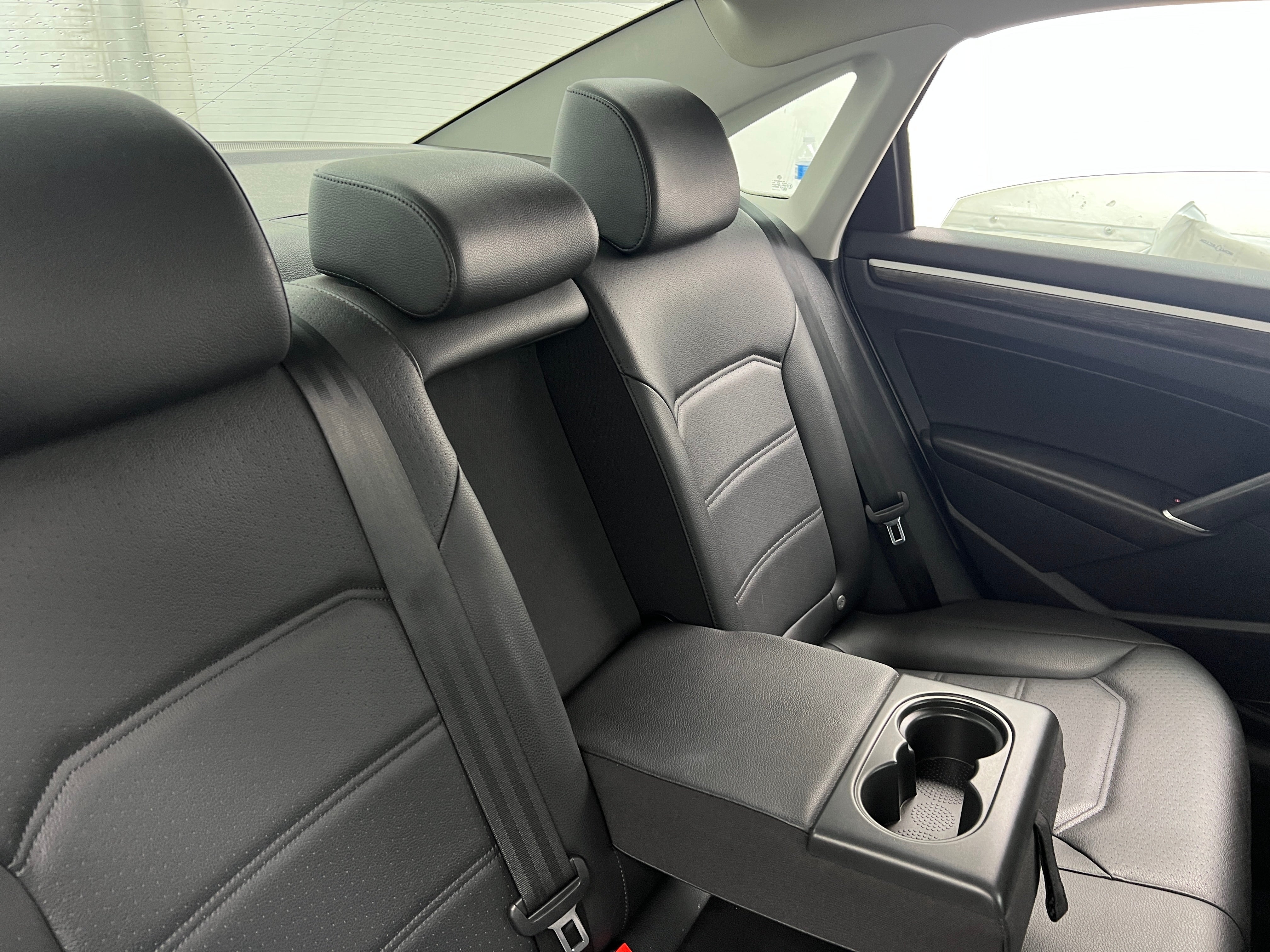 2018 Volkswagen Passat 2.0T 5