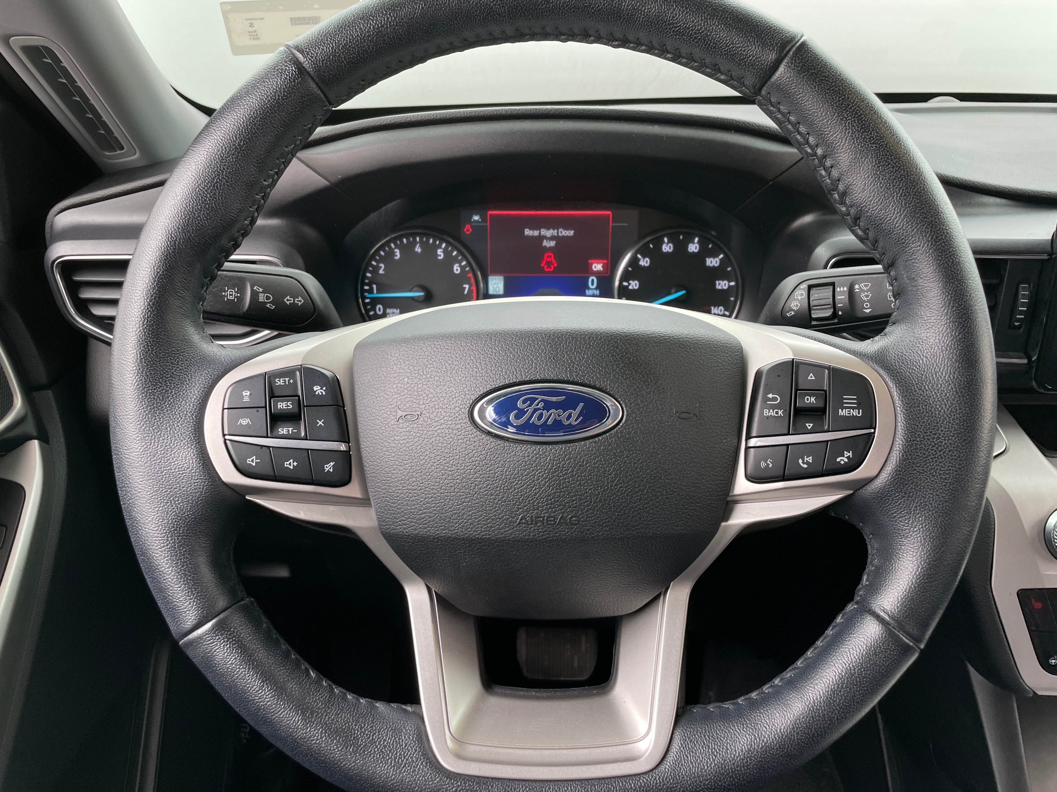 2021 Ford Explorer XLT 4