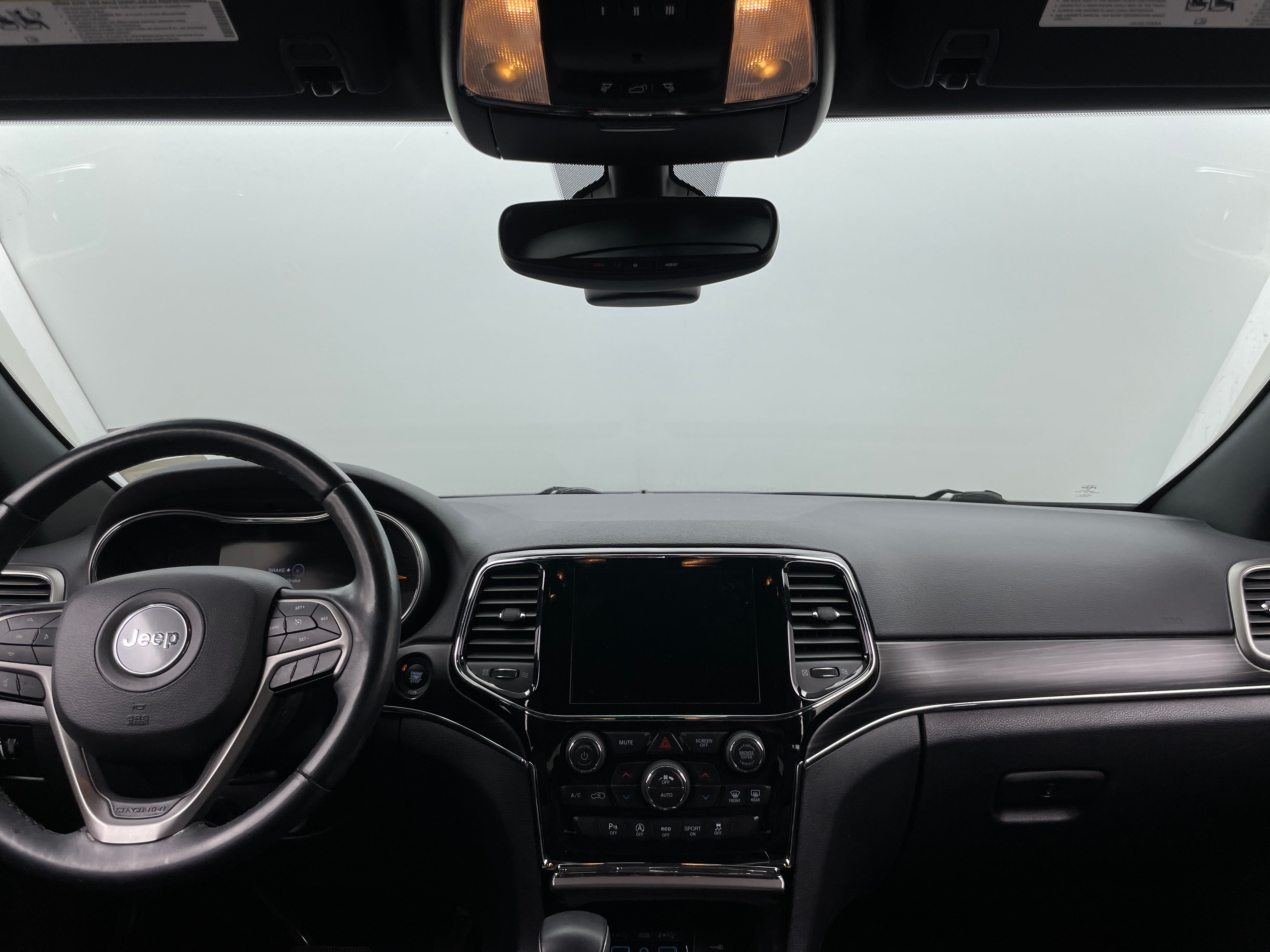 2019 Jeep Grand Cherokee Limited Edition 2