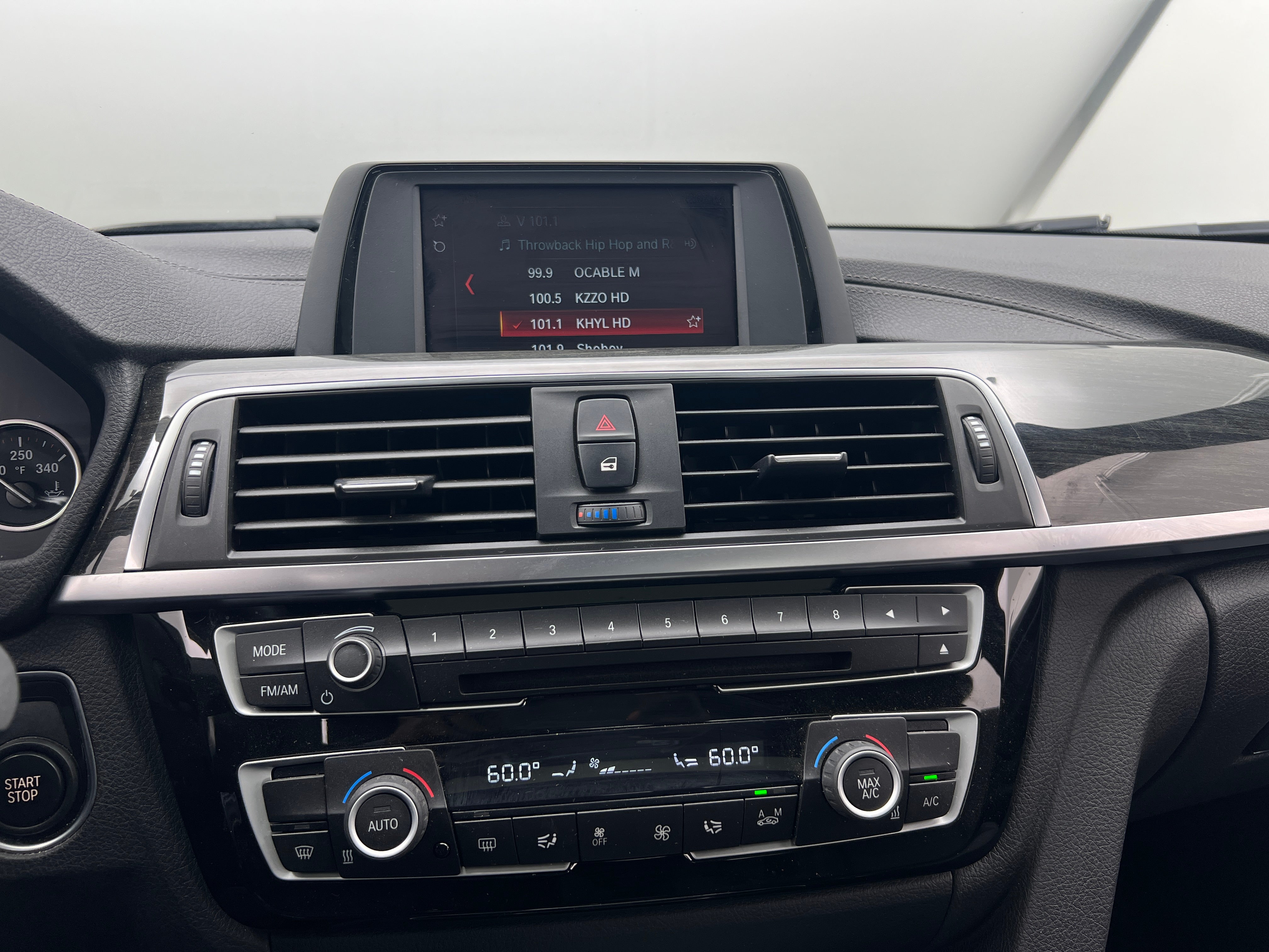 2018 BMW 3 Series 330e iPerformance 3