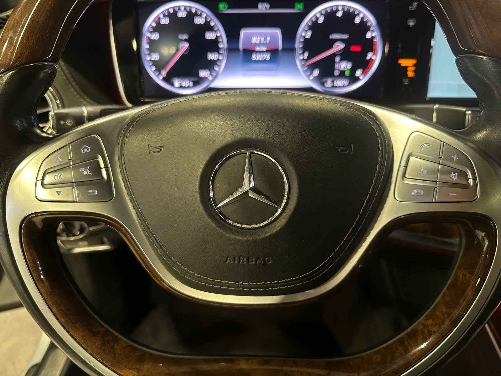 Thumbnail: 2016 Mercedes-Benz S-Class - 4