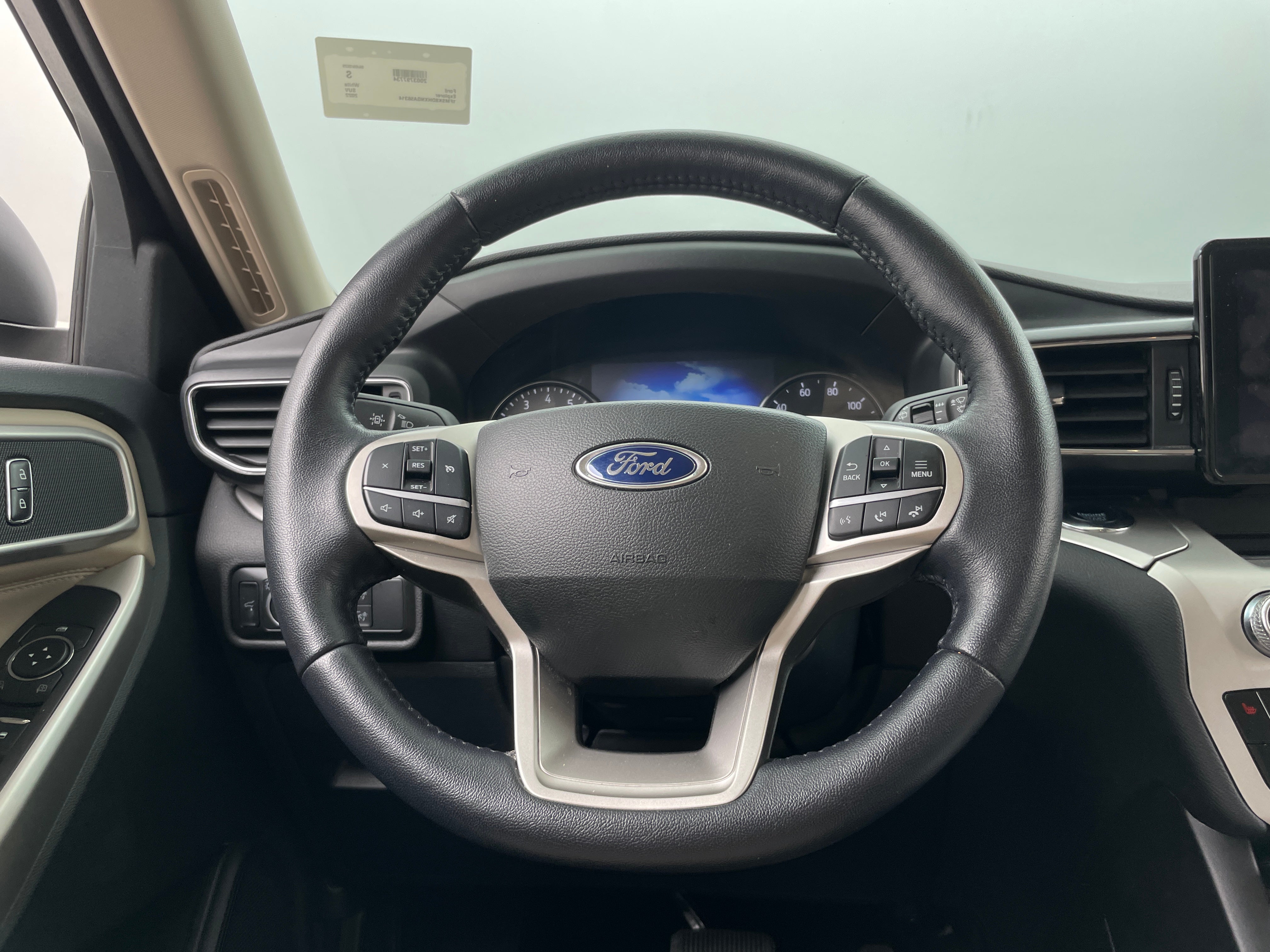 2022 Ford Explorer XLT 5