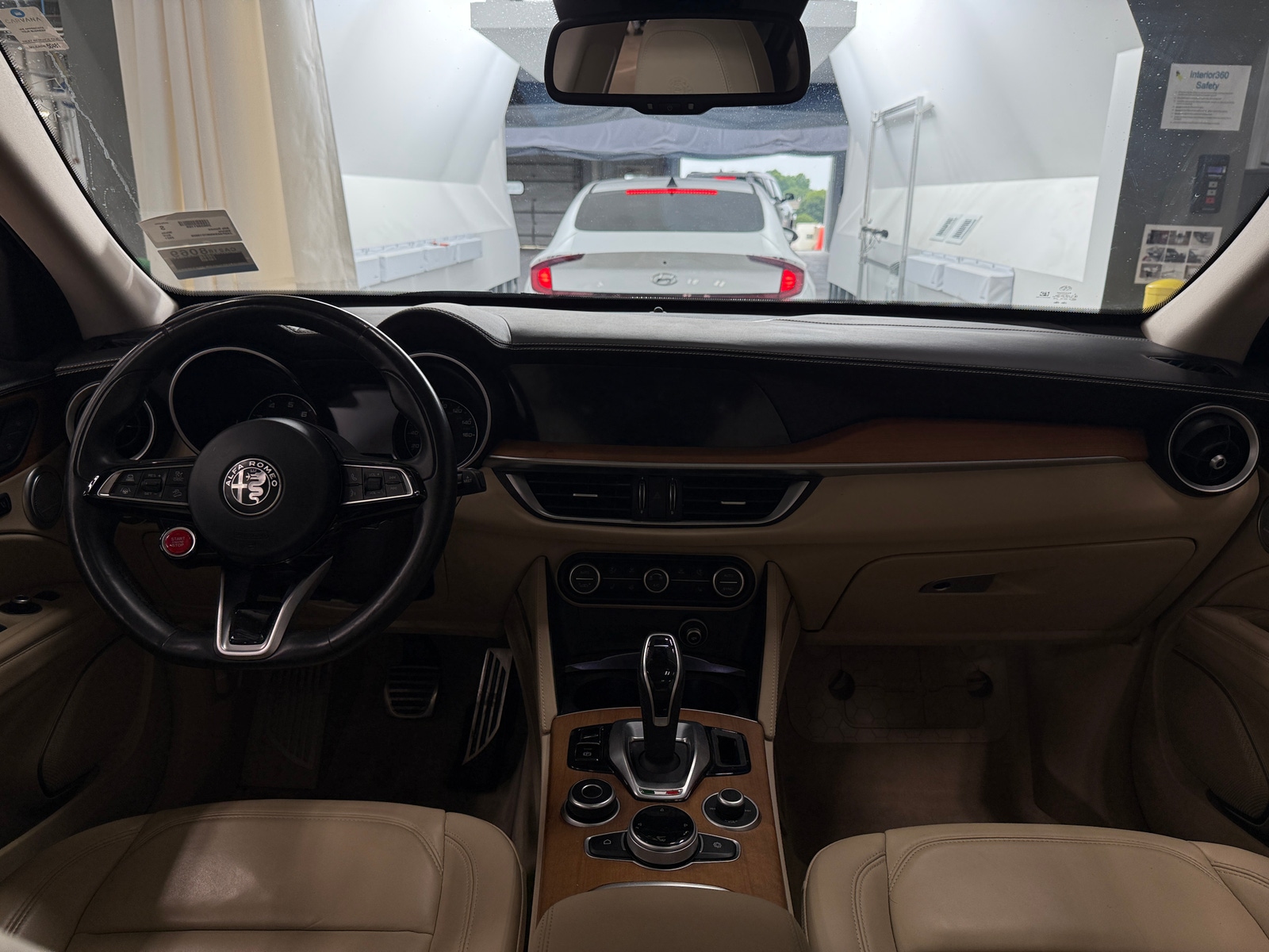 Thumbnail: 2021 Alfa Romeo Stelvio - 2