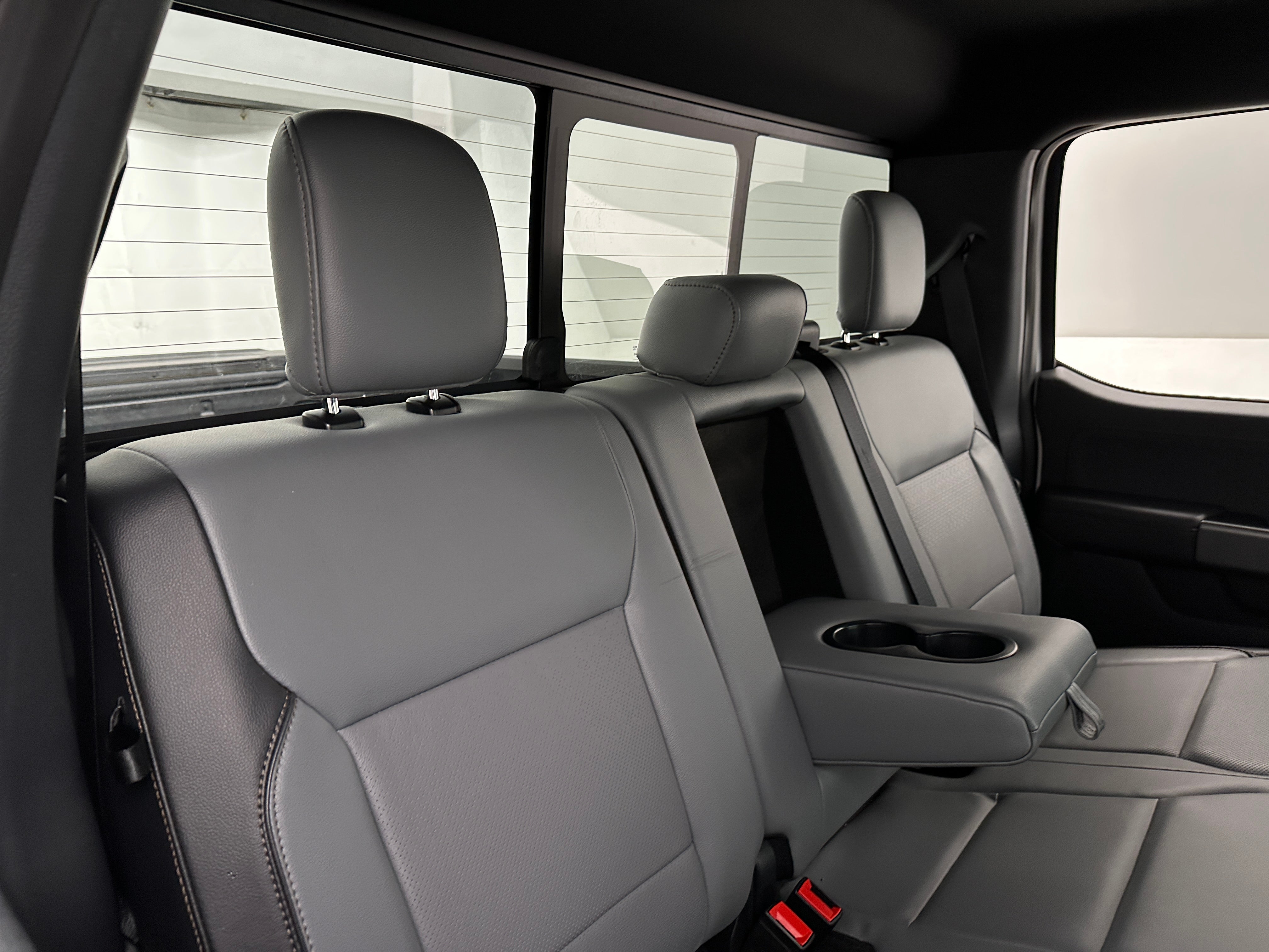 2023 Ford F-150 Lightning Lariat 5