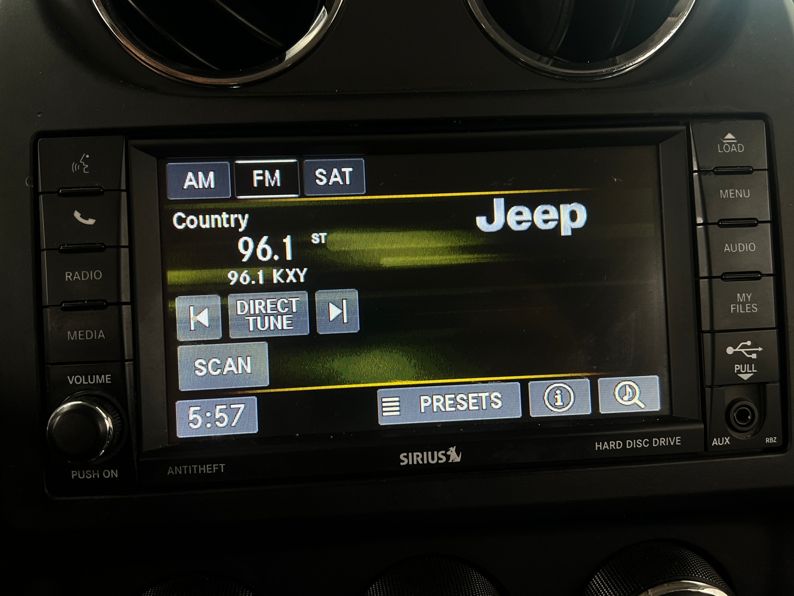 Thumbnail: 2016 Jeep Patriot - 4