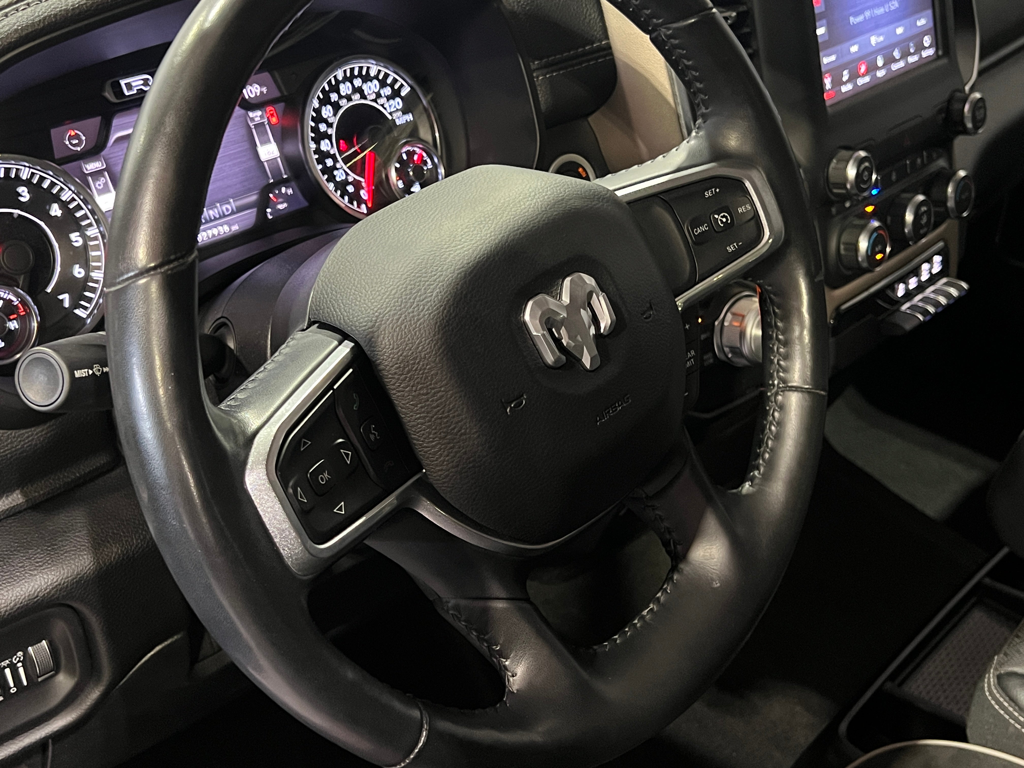 2020 RAM 1500 Laramie 4