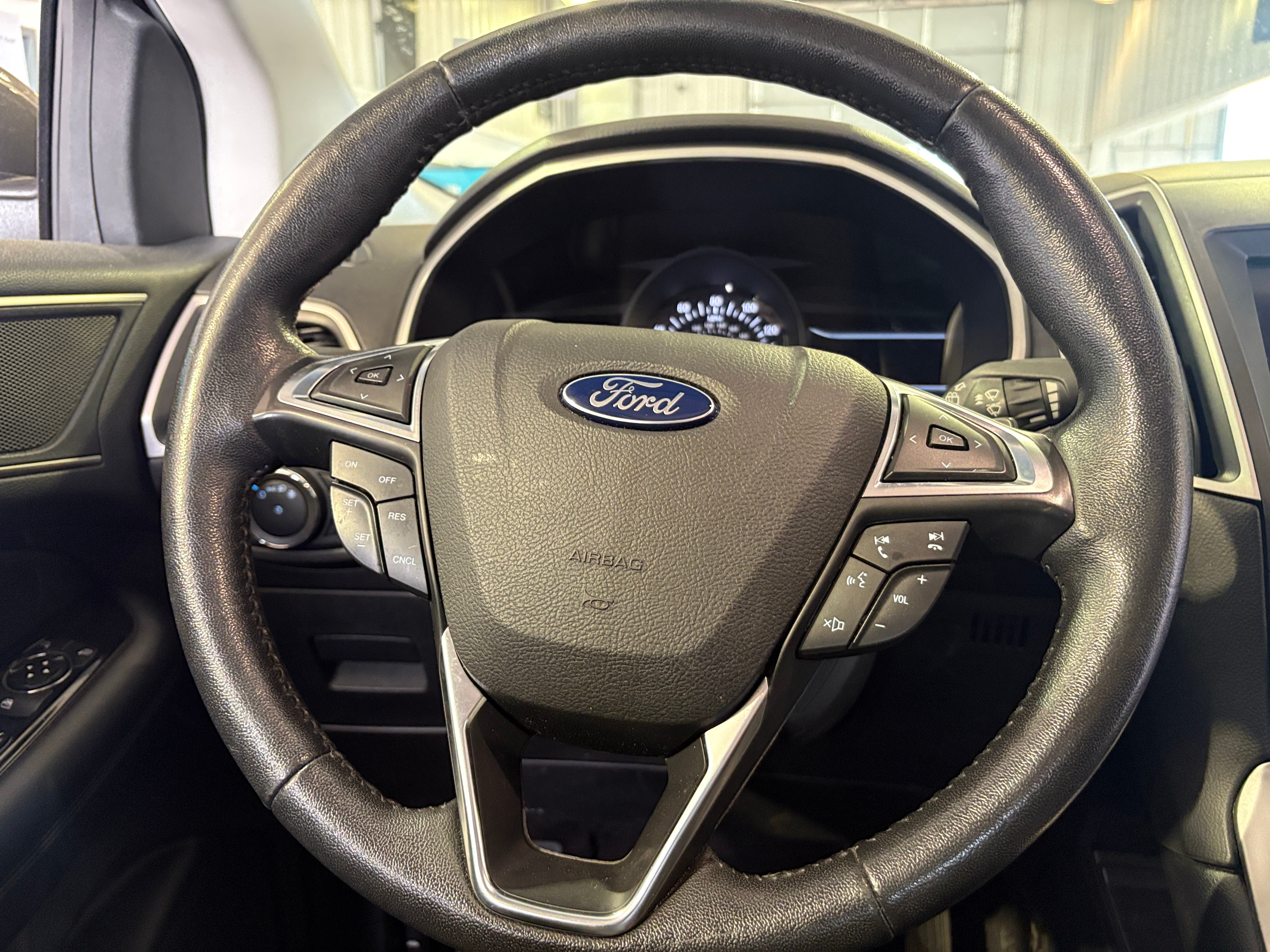 2017 Ford Edge SEL 4