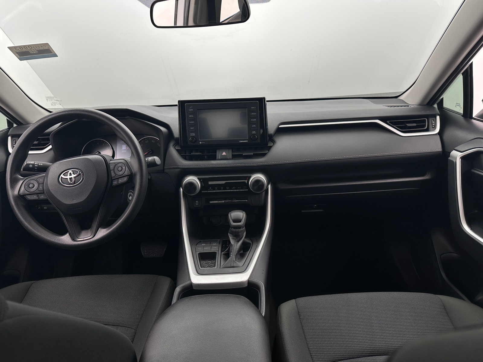 Thumbnail: 2022 Toyota RAV4 - 3