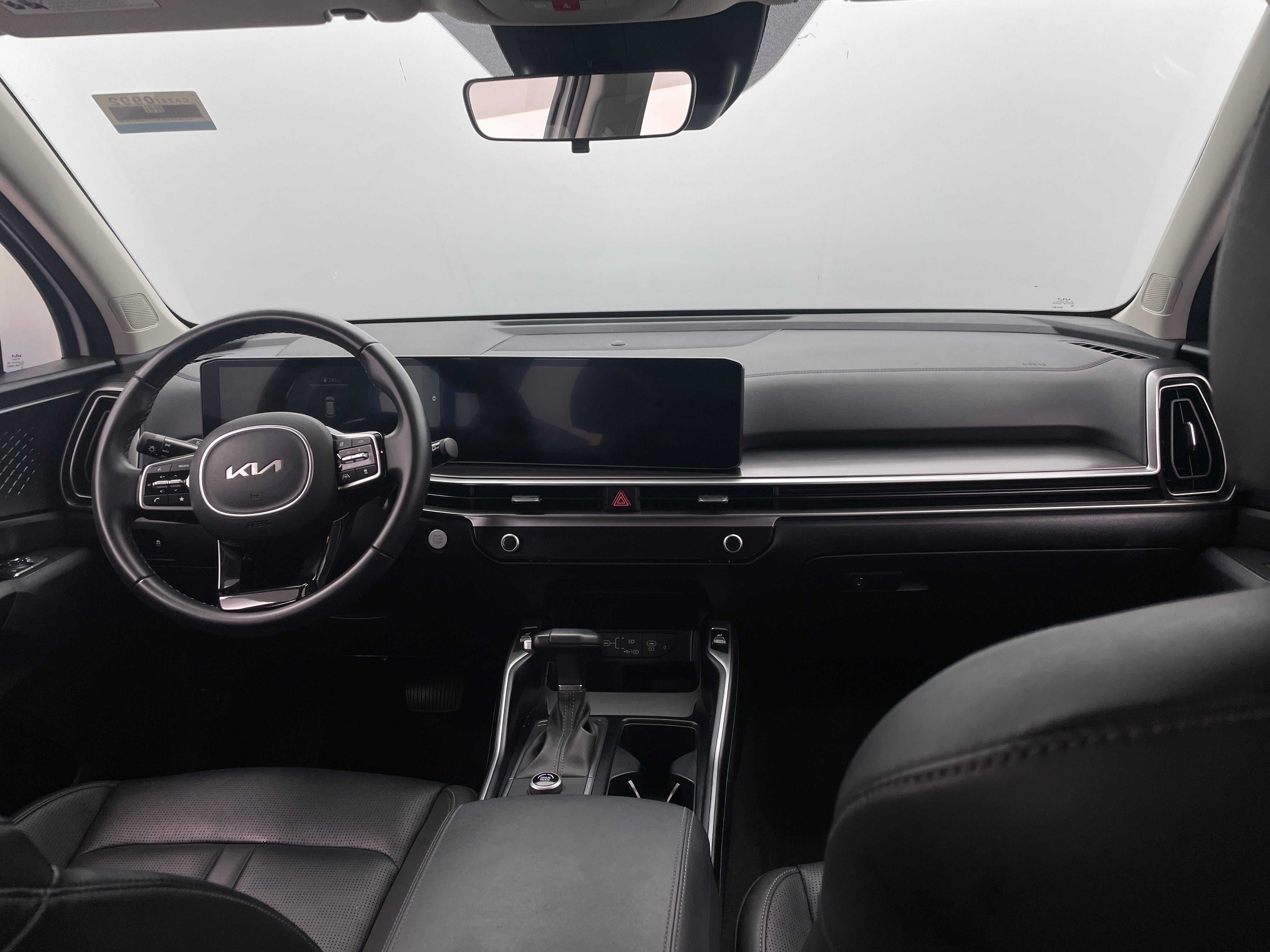 2024 Kia Sorento S 2