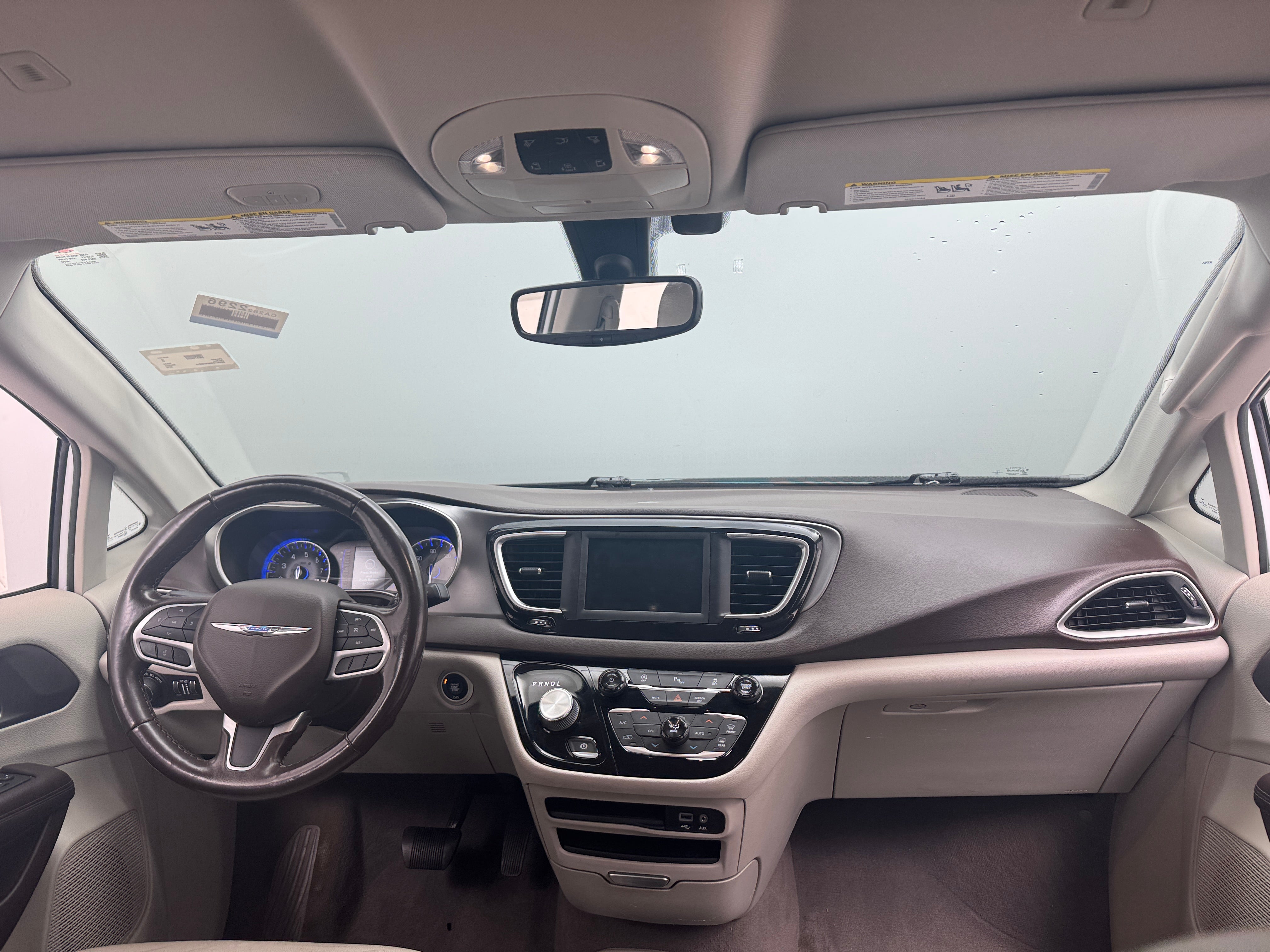 2019 Chrysler Pacifica Touring L 2