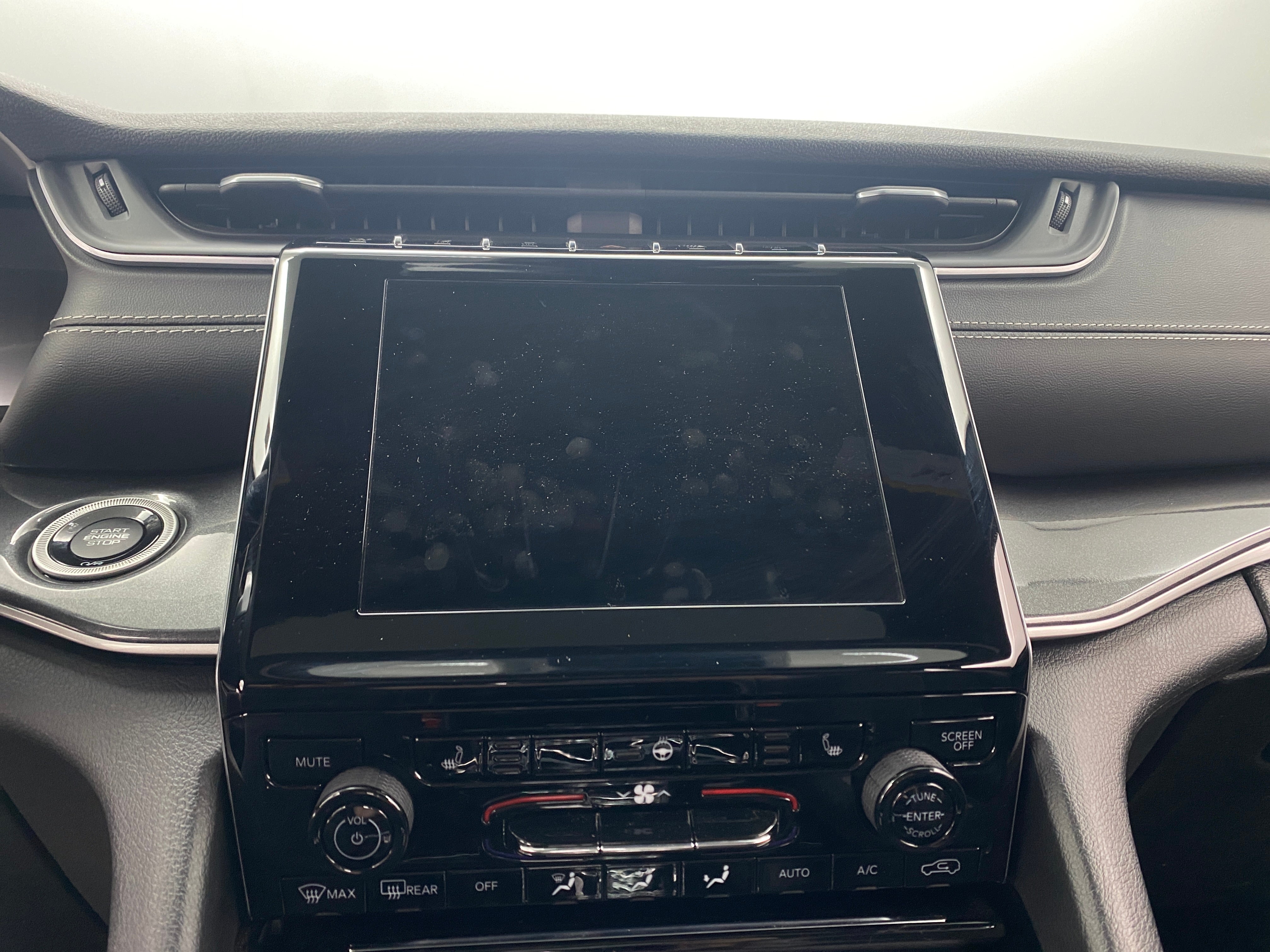 Thumbnail: 2021 Jeep Grand Cherokee L - 3