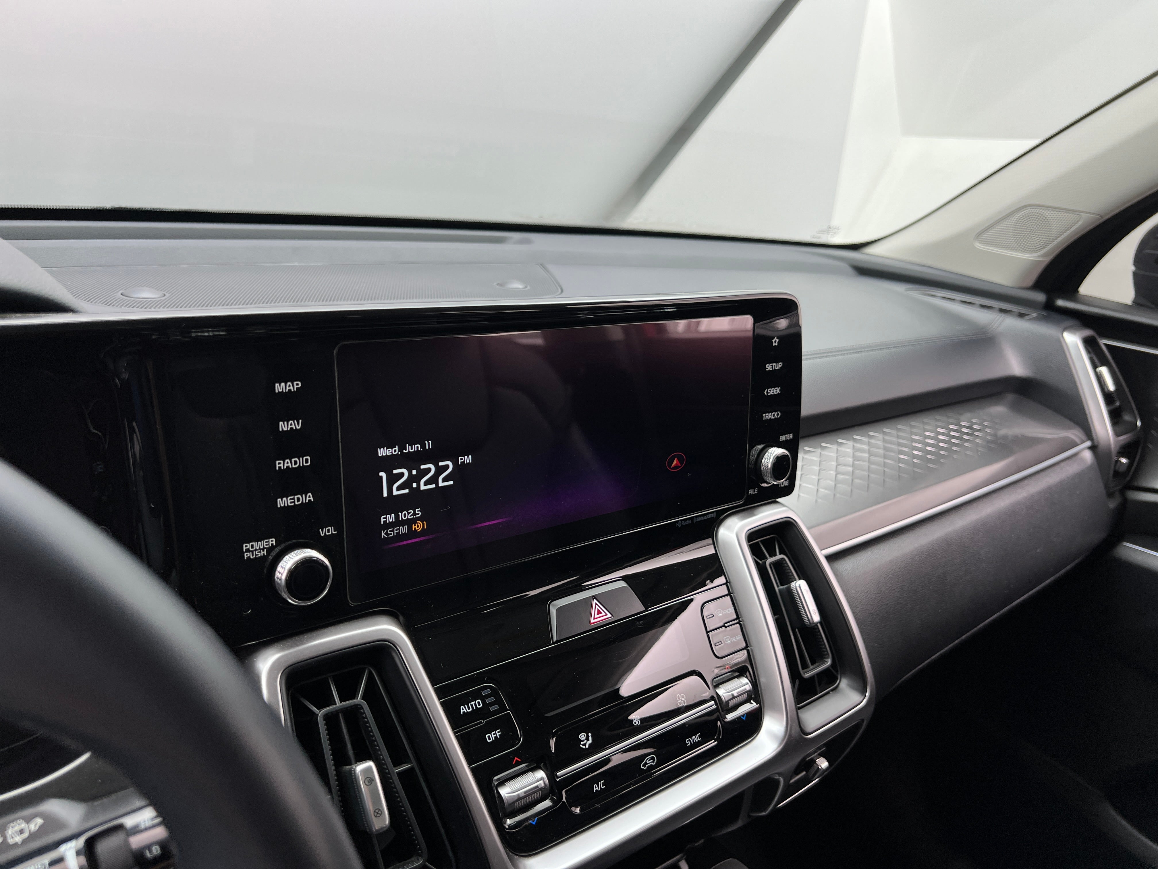 2023 Kia Sorento S 3