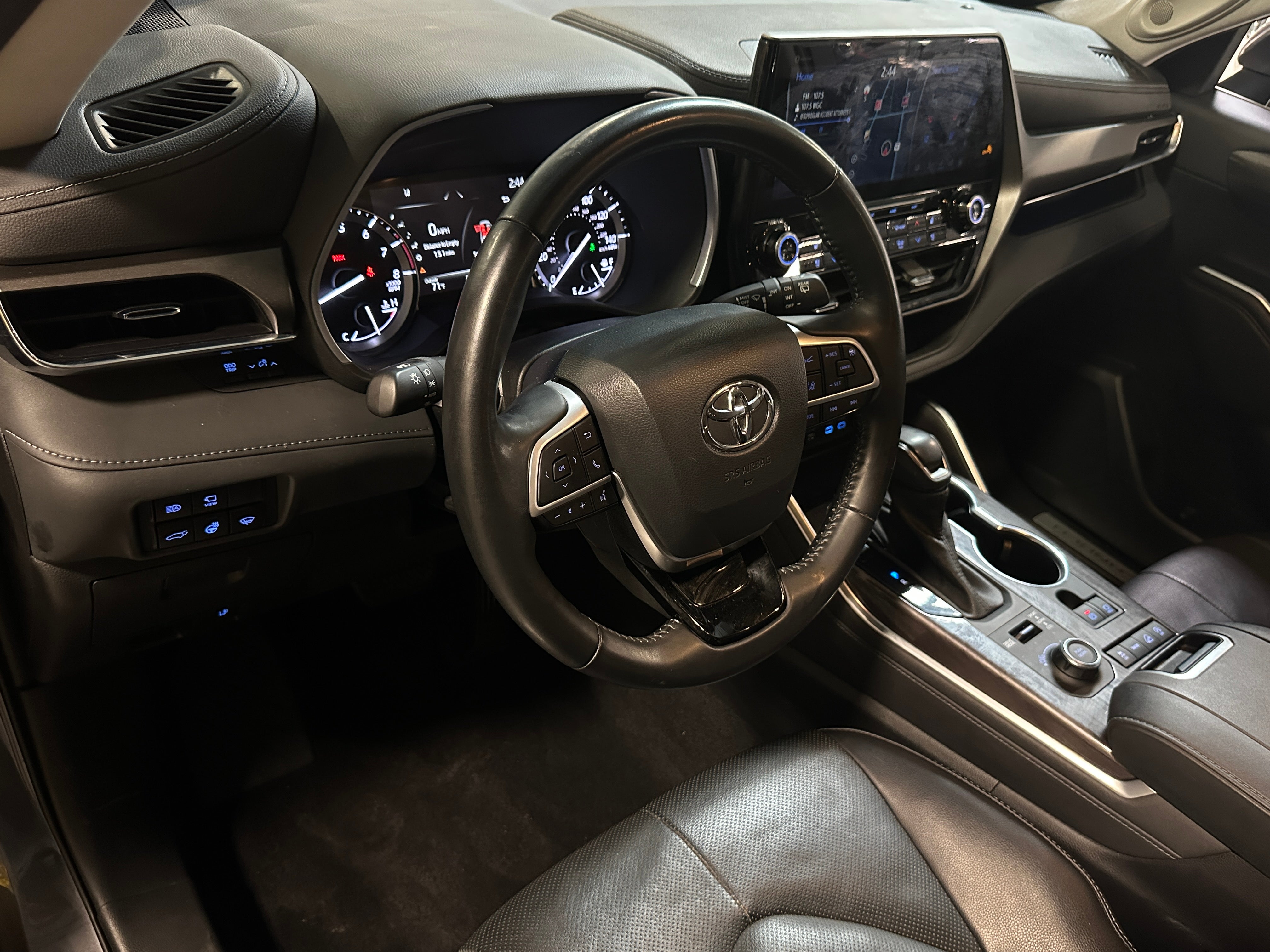 2022 Toyota Highlander Limited 2