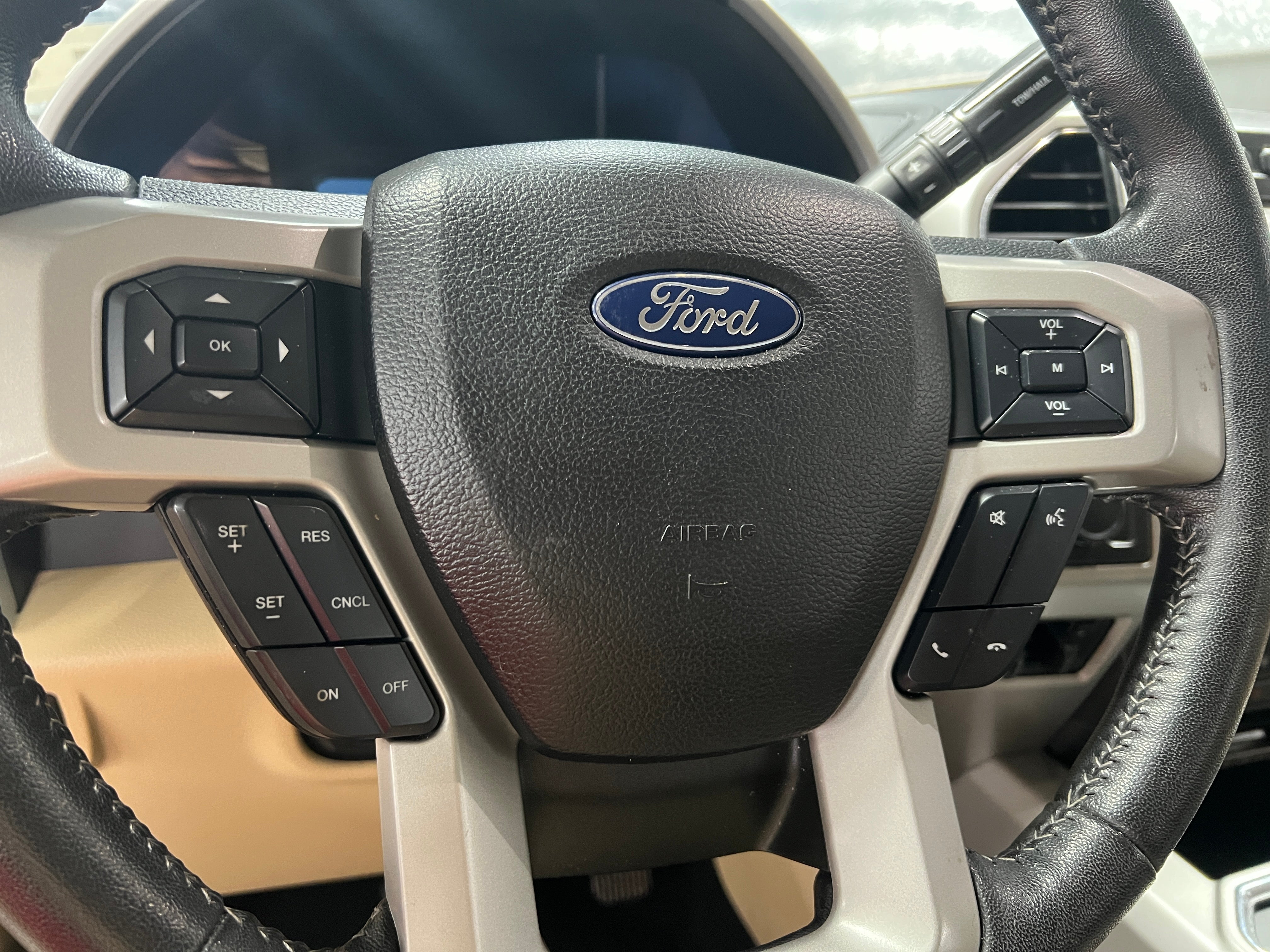 2019 Ford Econoline E-250 4