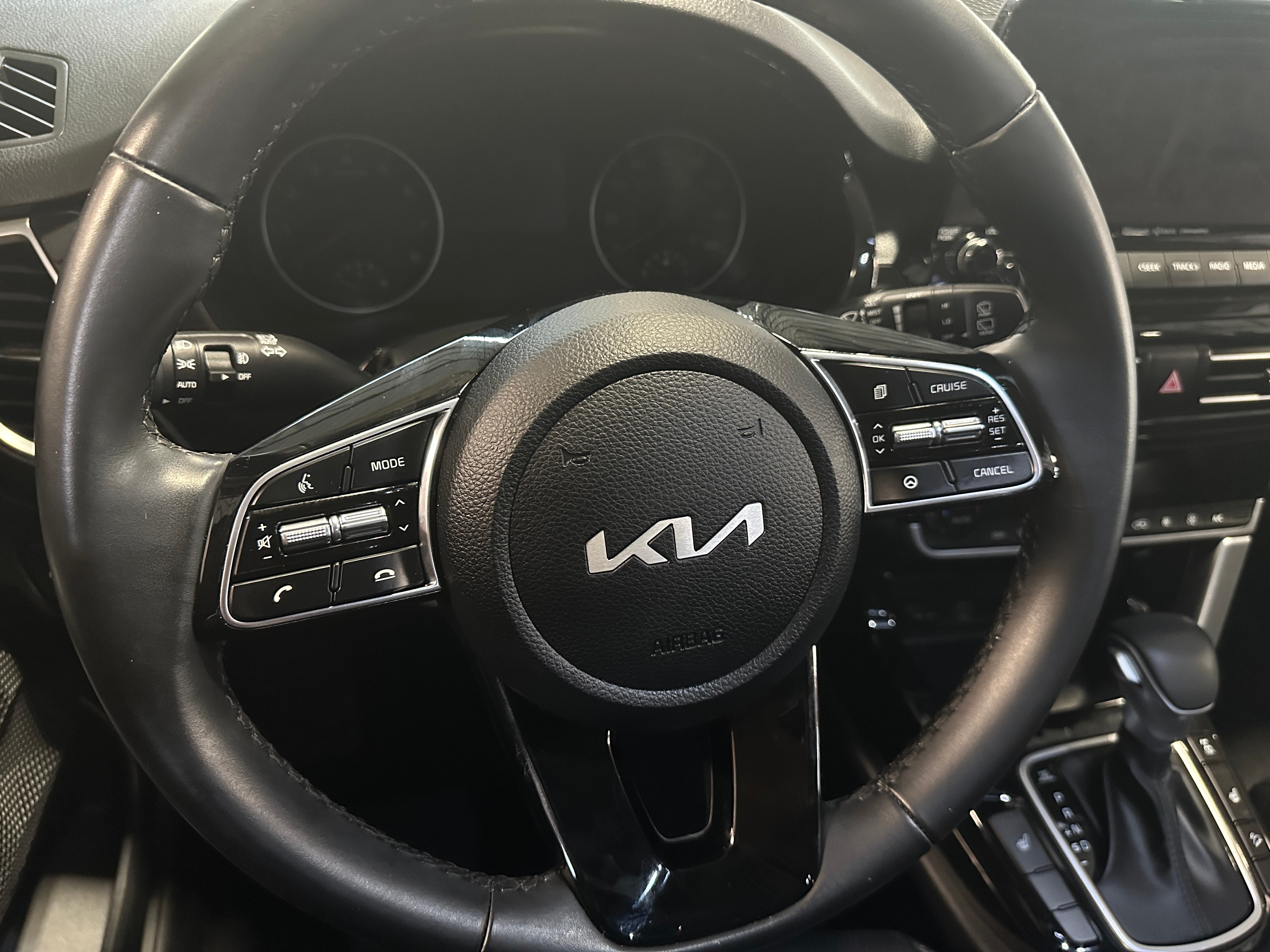 2023 Kia Seltos EX 4