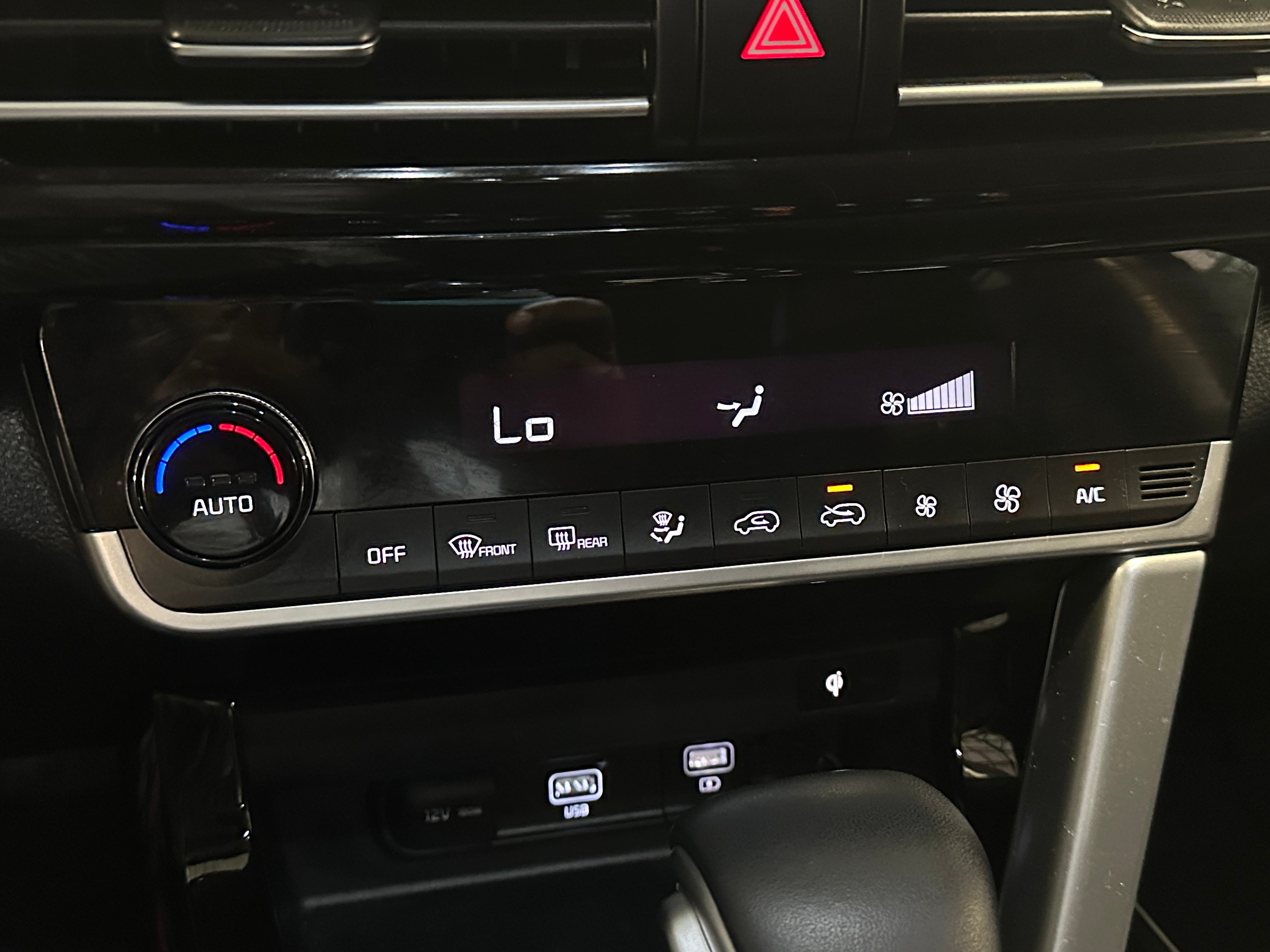 2023 Kia Seltos EX 3