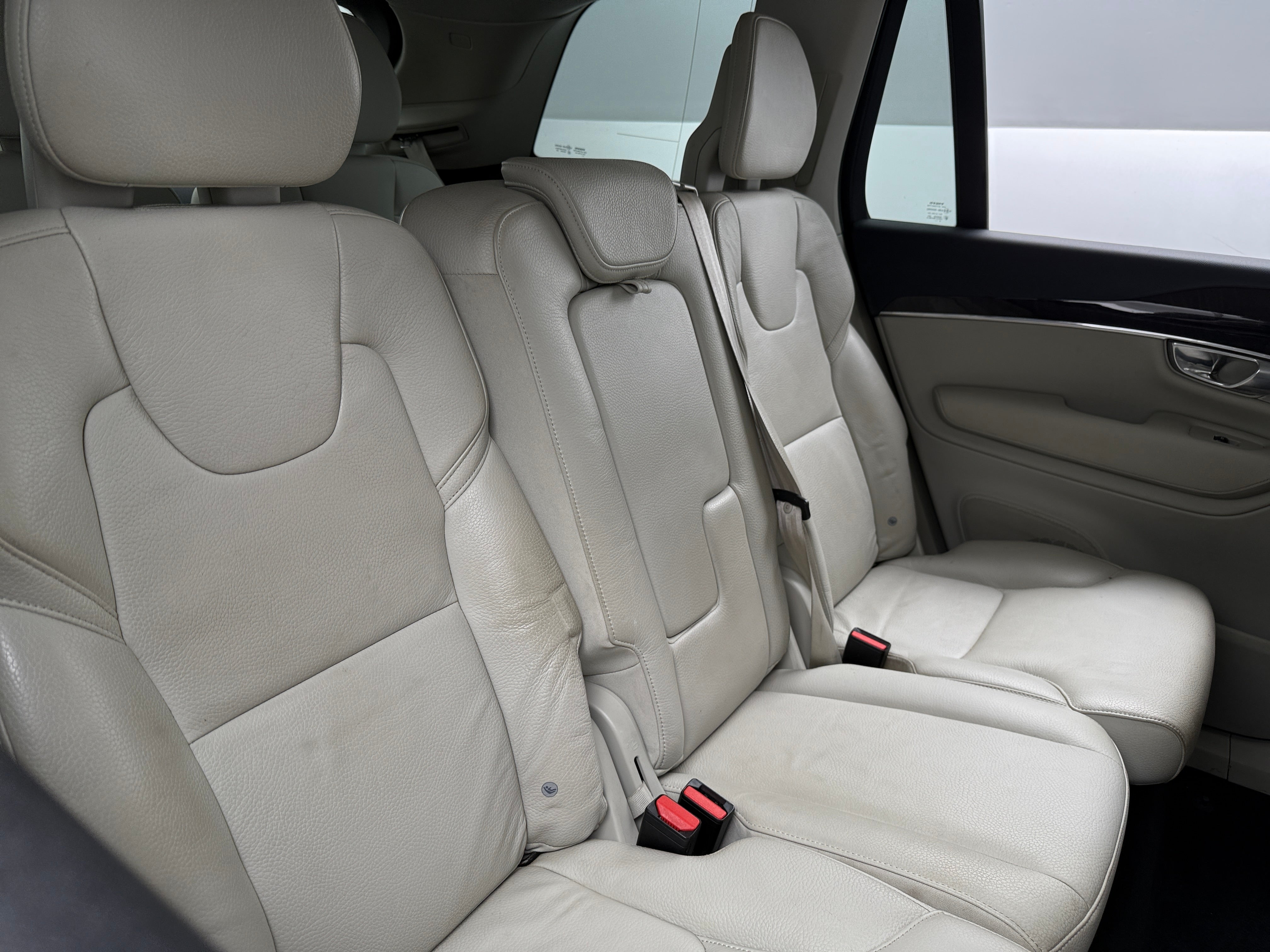 2017 Volvo XC90 T6 Momentum 5