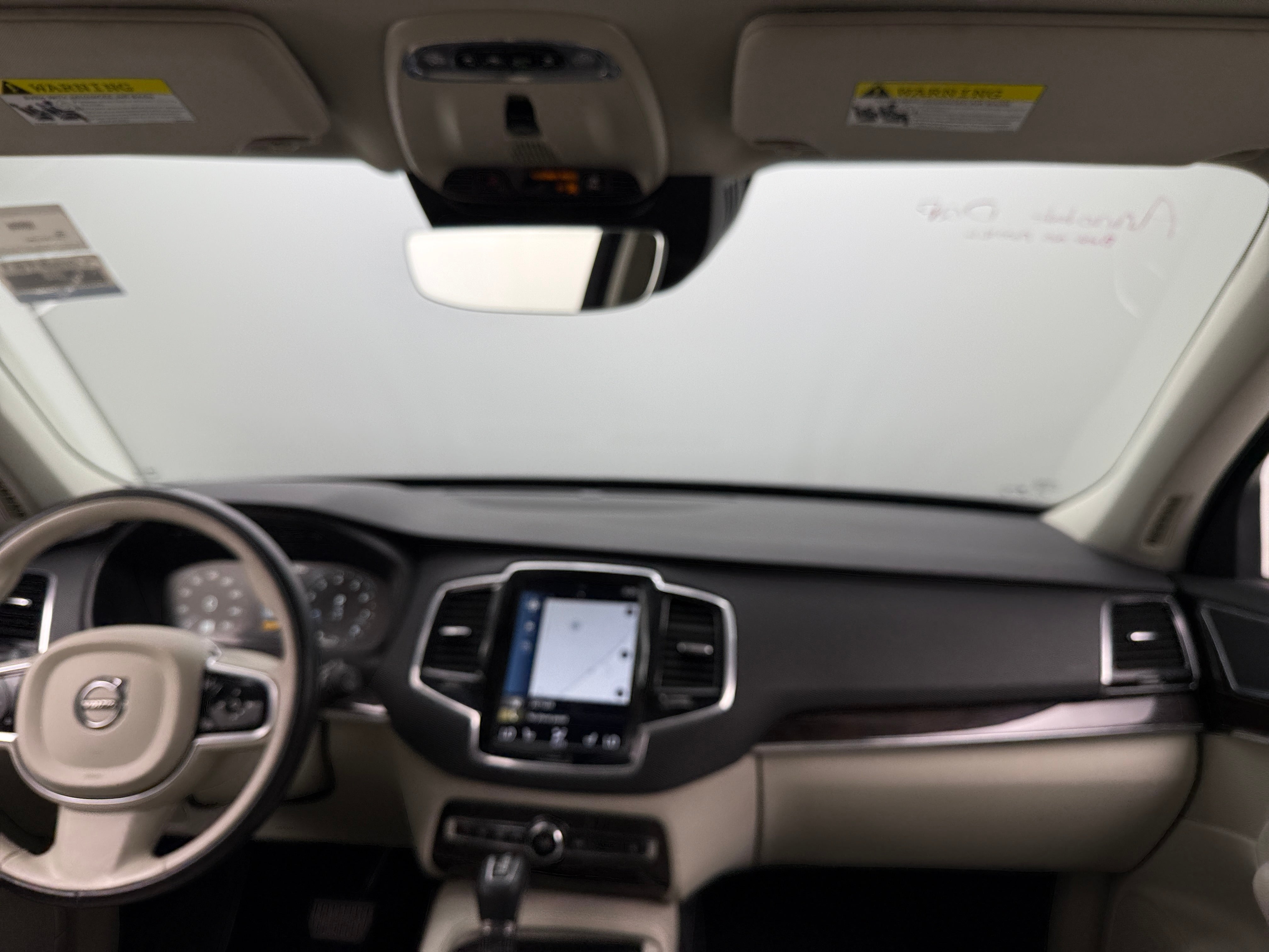 2017 Volvo XC90 T6 Momentum 2