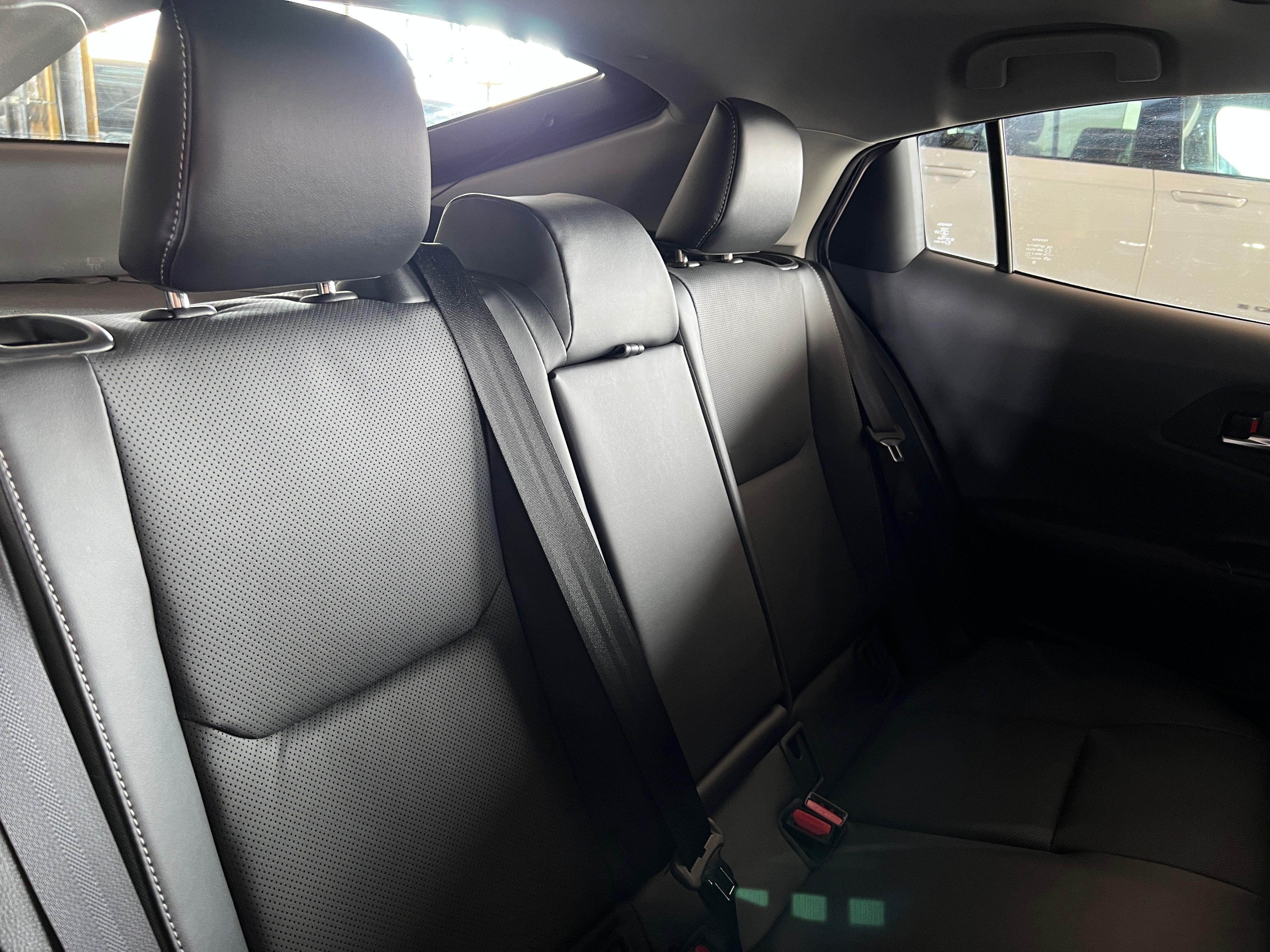 2024 Toyota Prius Limited 5